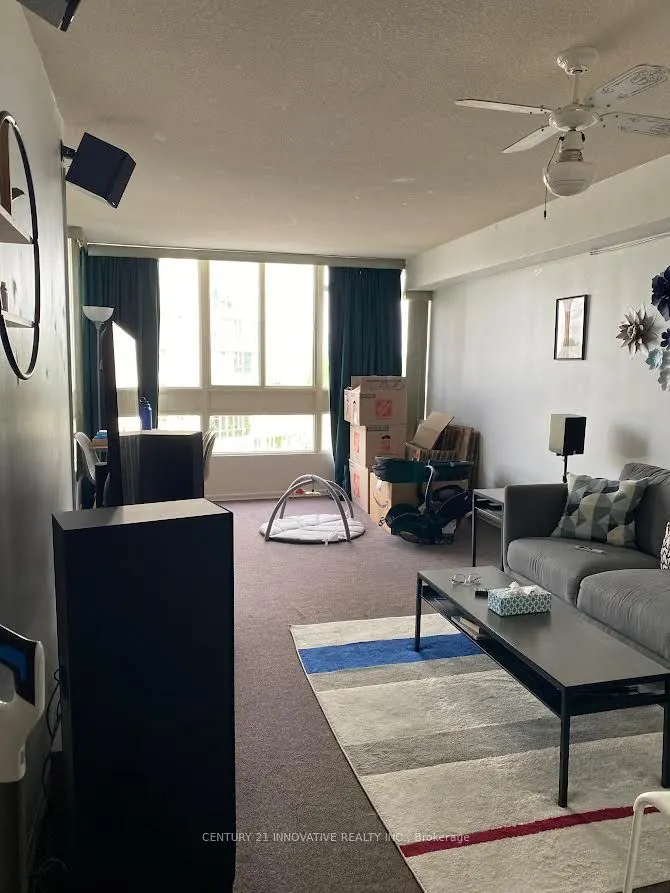 3233 Eglinton Avenue E #511