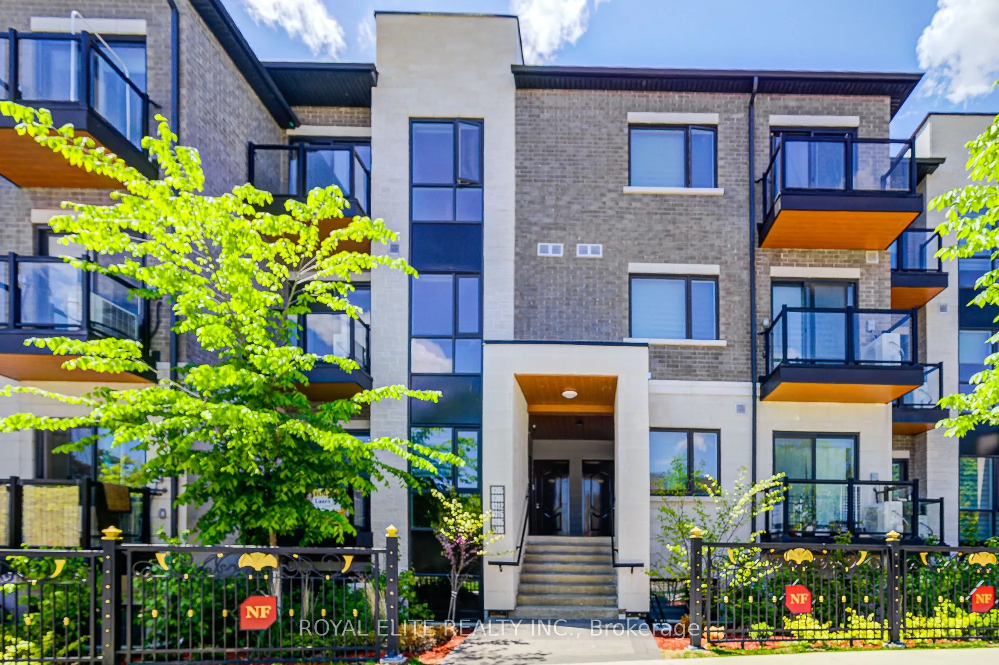 200 Chester Le Boulevard, #D205