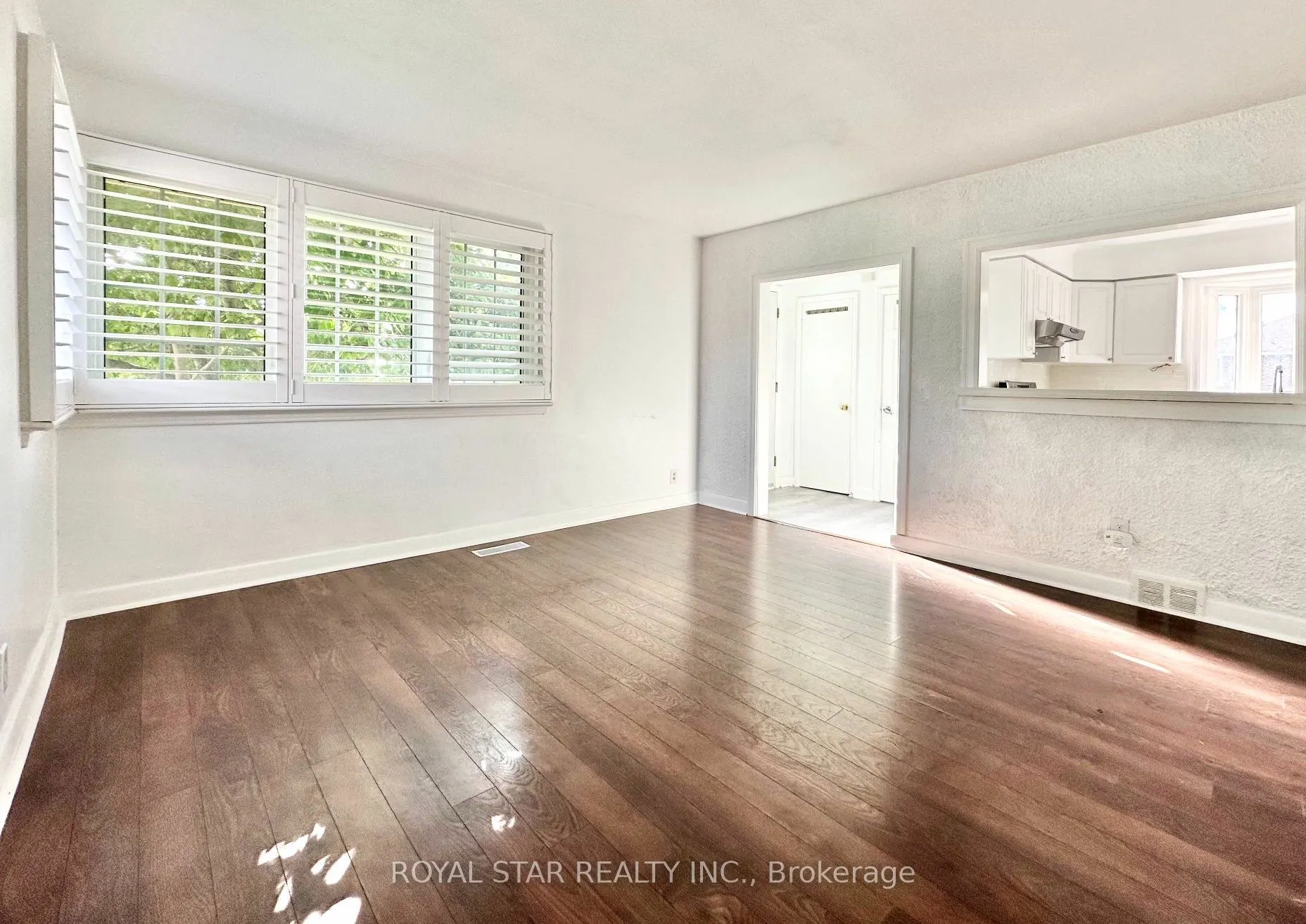 243 Wilson Road S, #Main