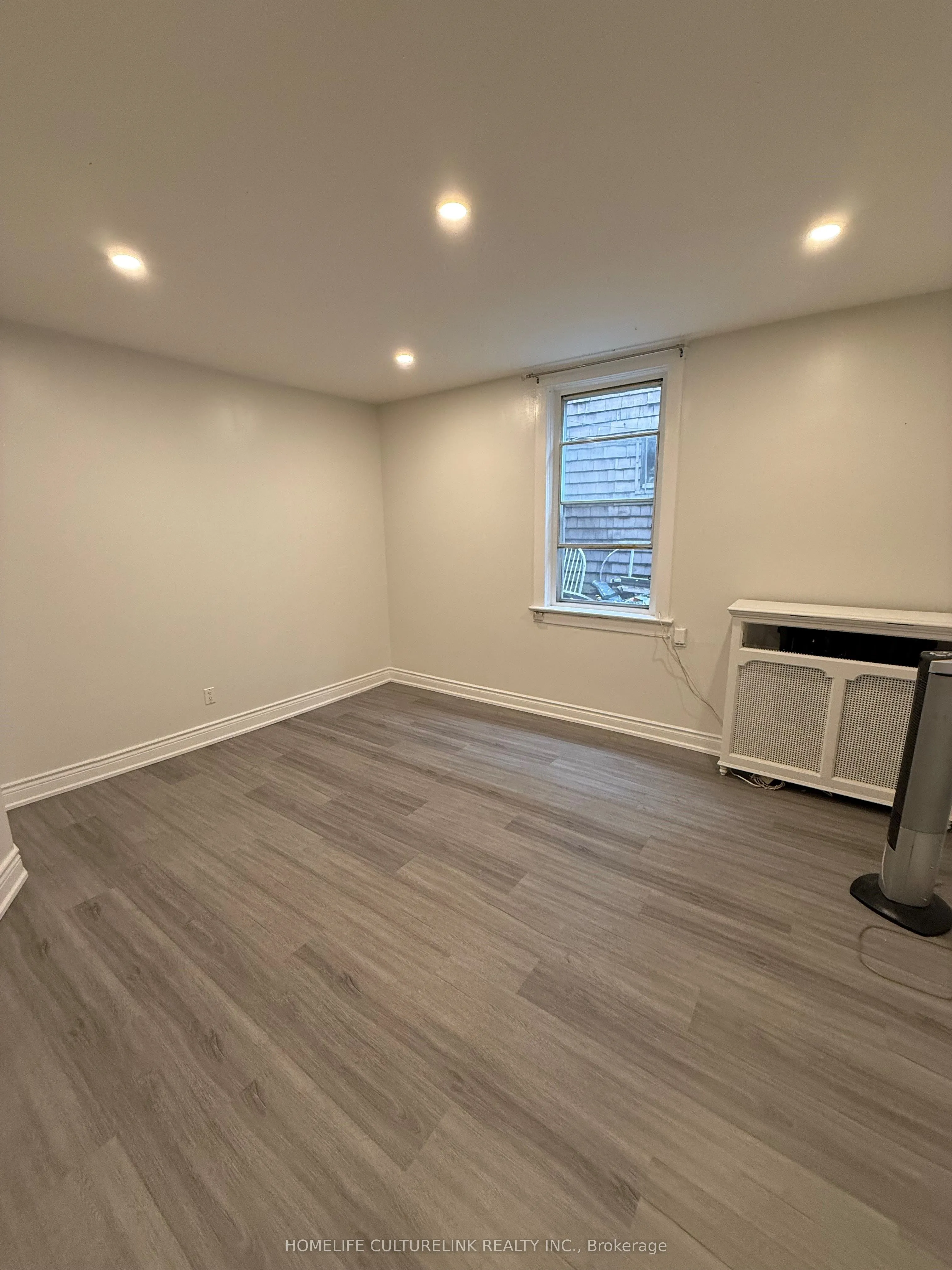 158 Danforth Avenue, #202