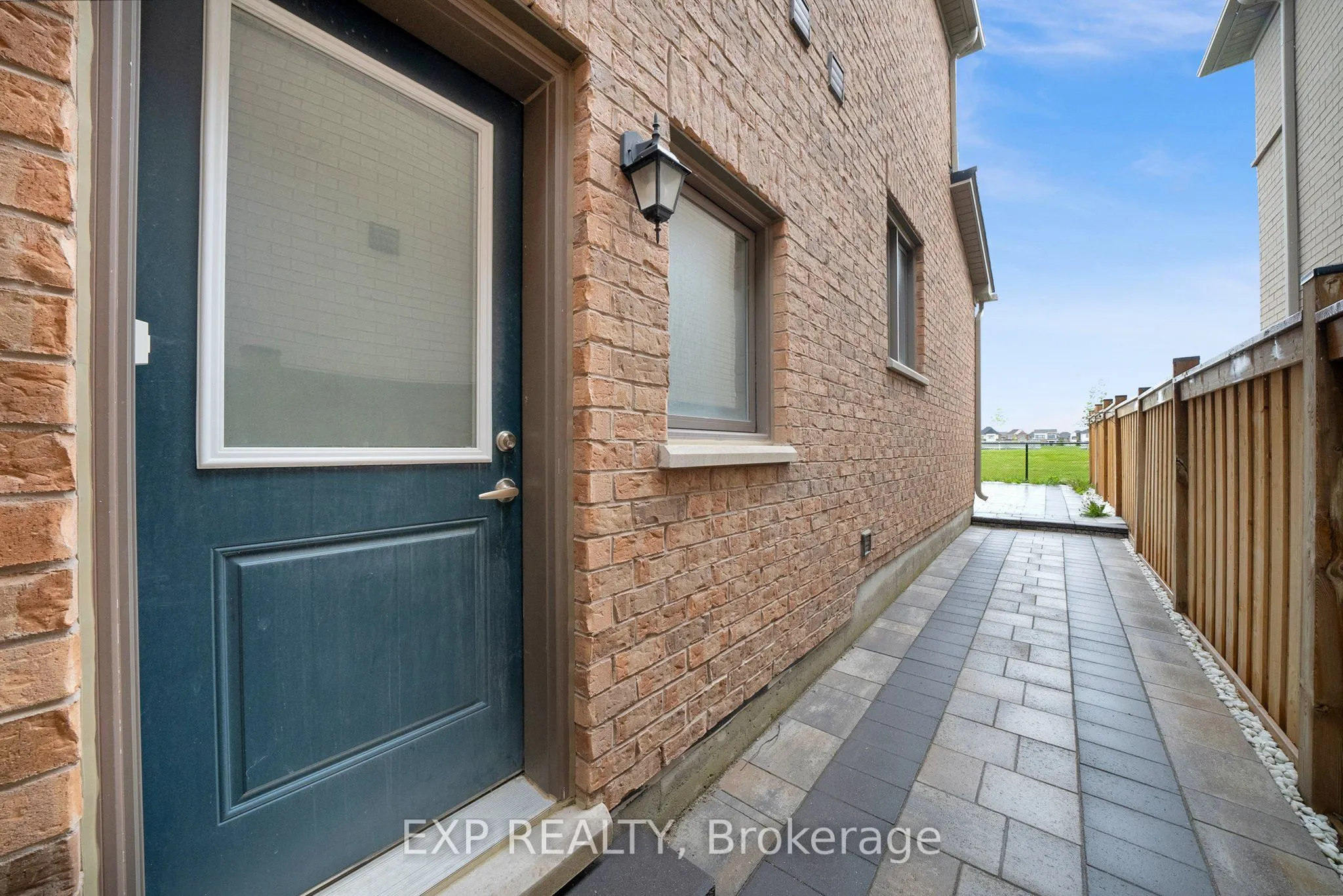 95 Maskell Crescent