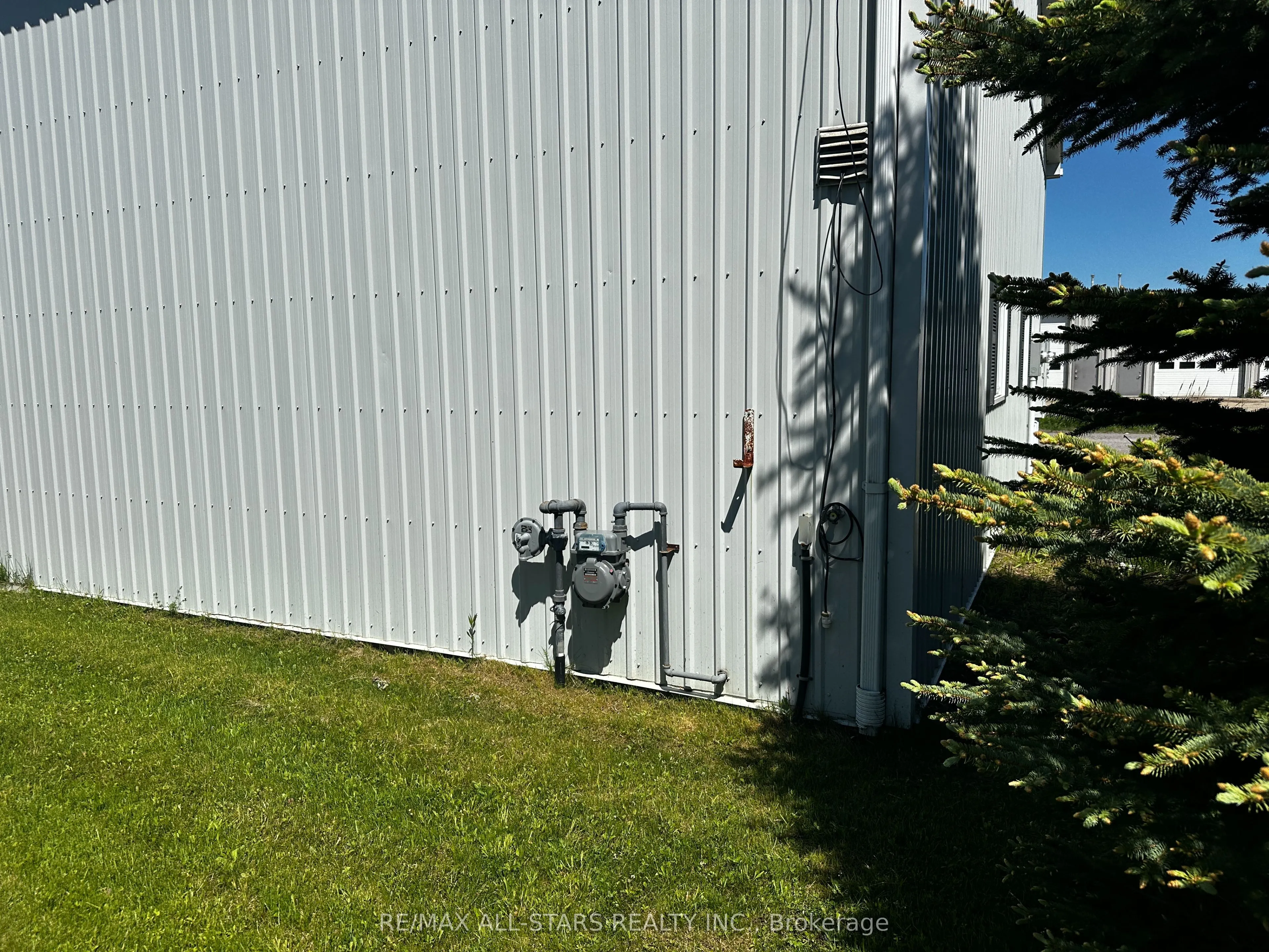 96 North Port Road