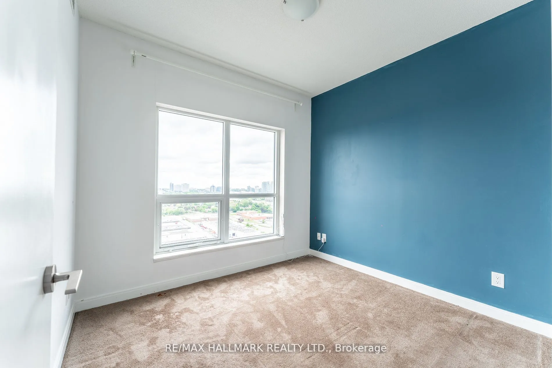 181 Village Green Square #2220