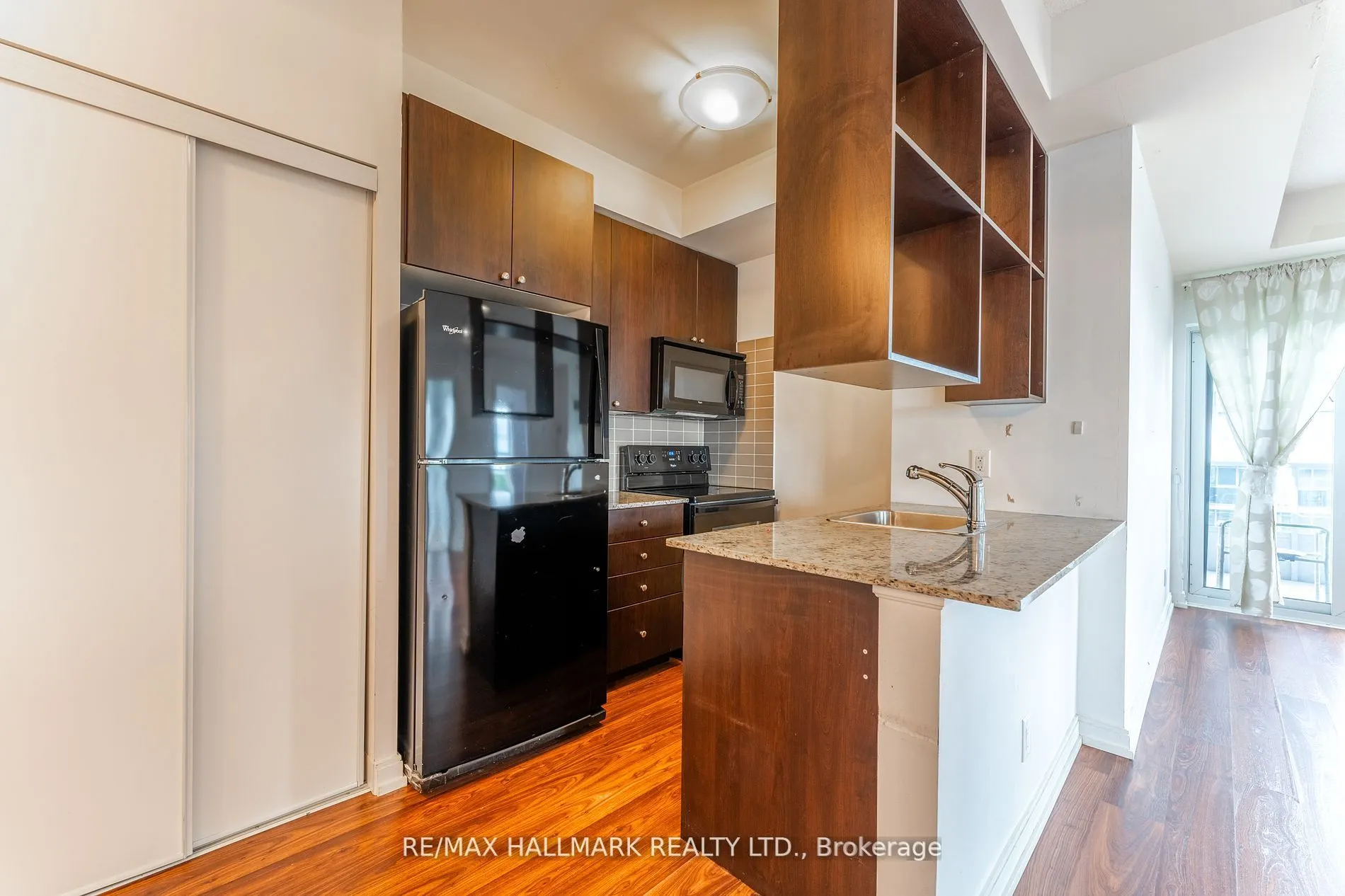 181 Village Green Square #2220