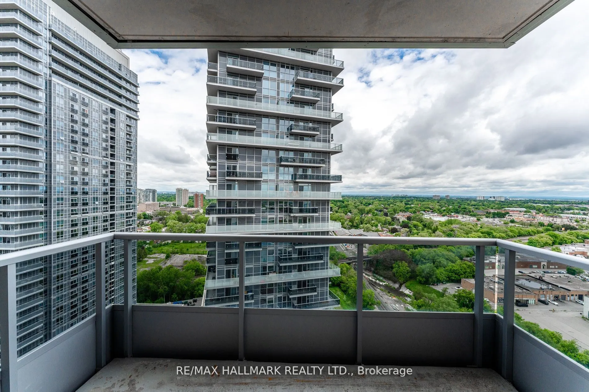 181 Village Green Square #2220