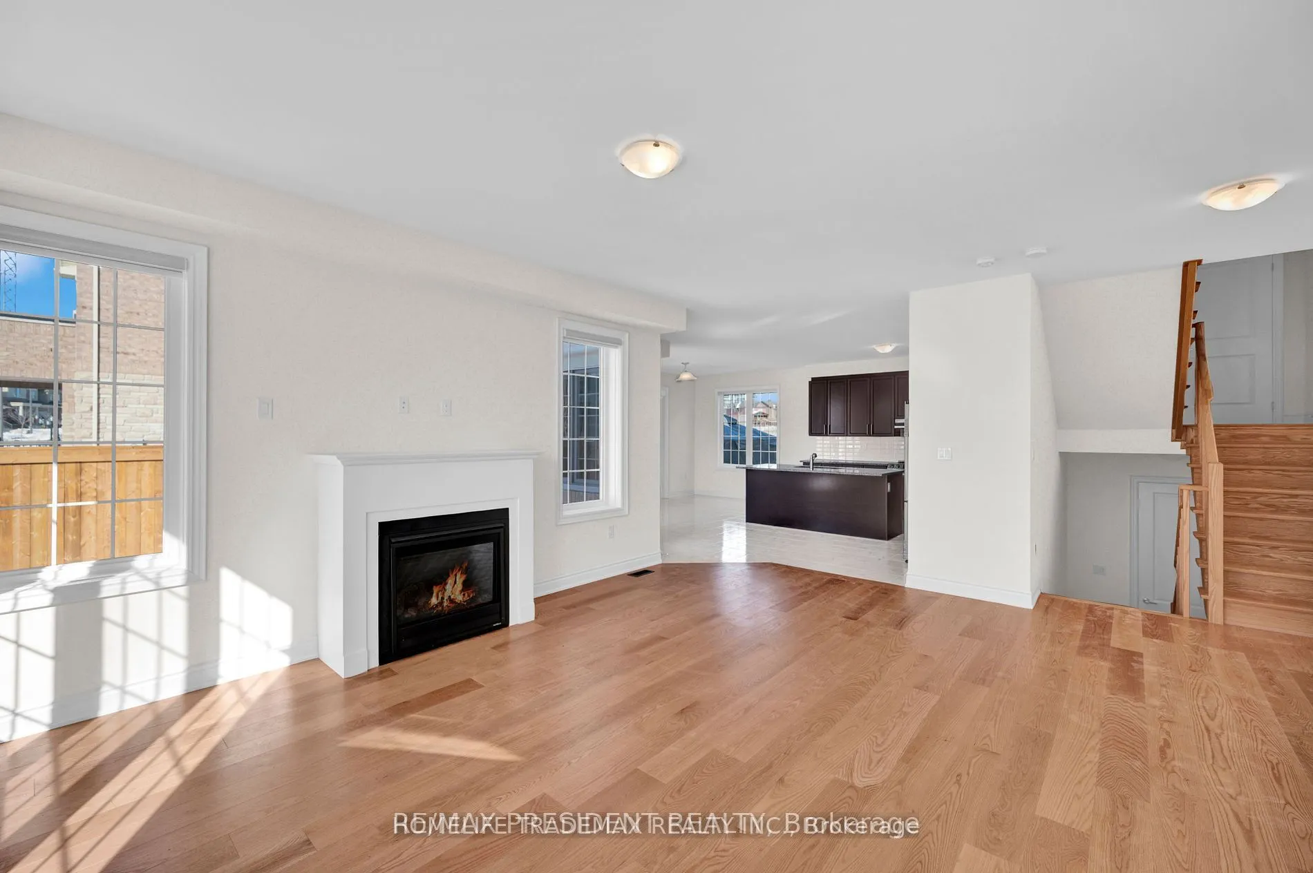 2577 Bandsman Crescent