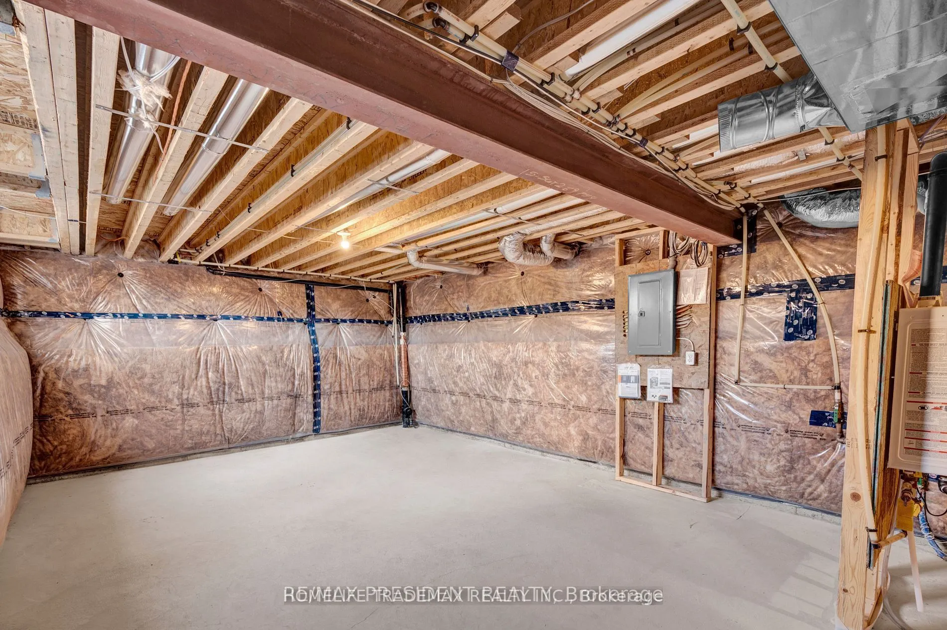 2577 Bandsman Crescent