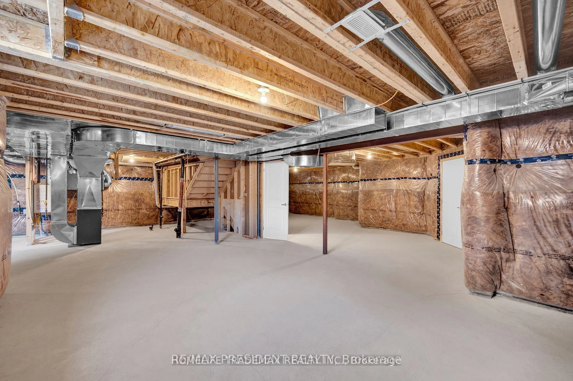 2577 Bandsman Crescent