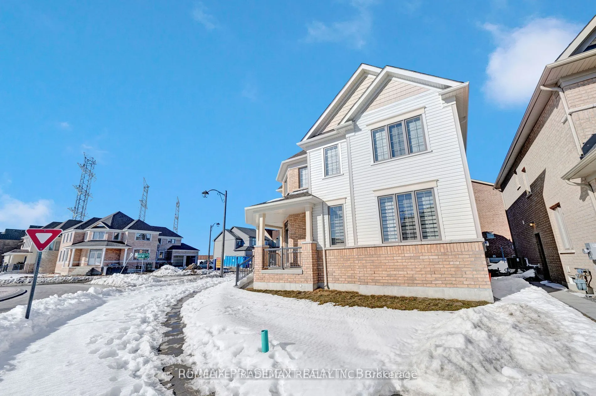 2577 Bandsman Crescent