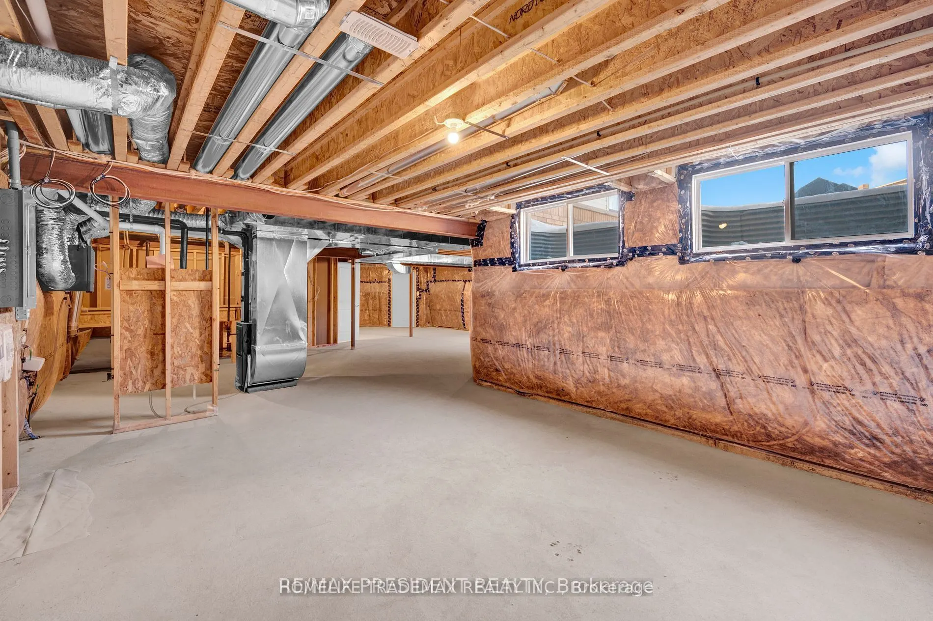 2577 Bandsman Crescent