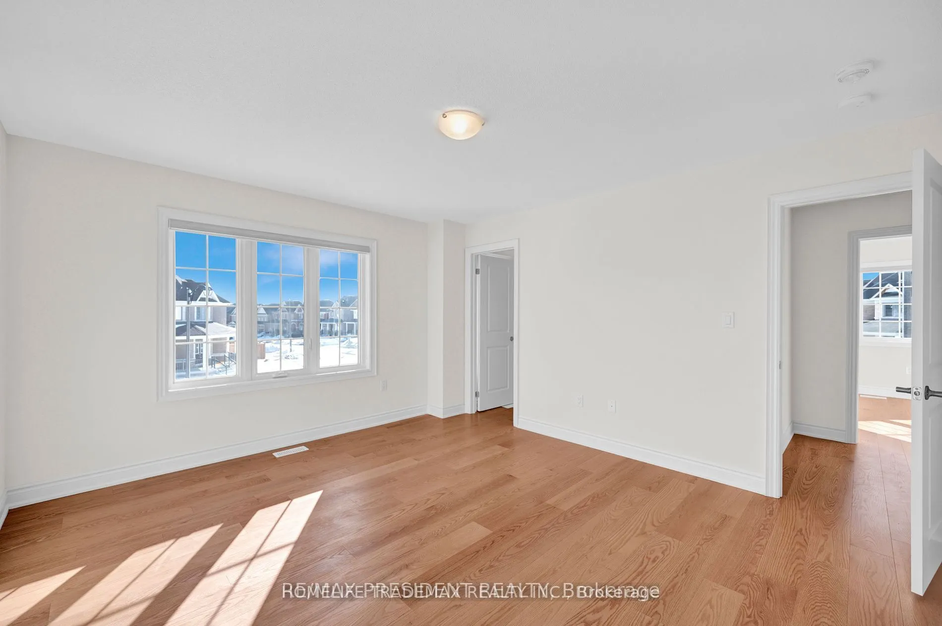 2577 Bandsman Crescent