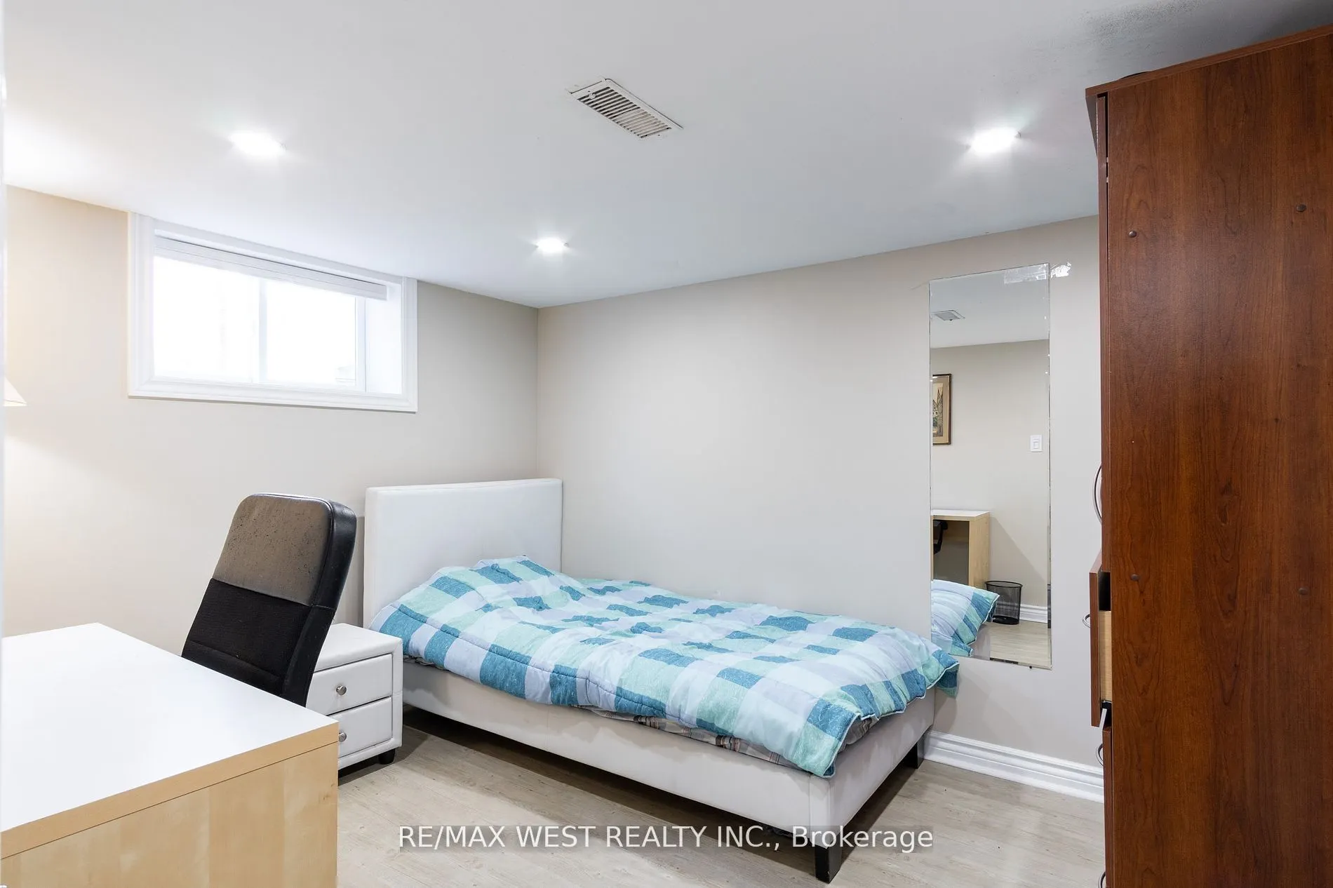 10 Pastrano Court
