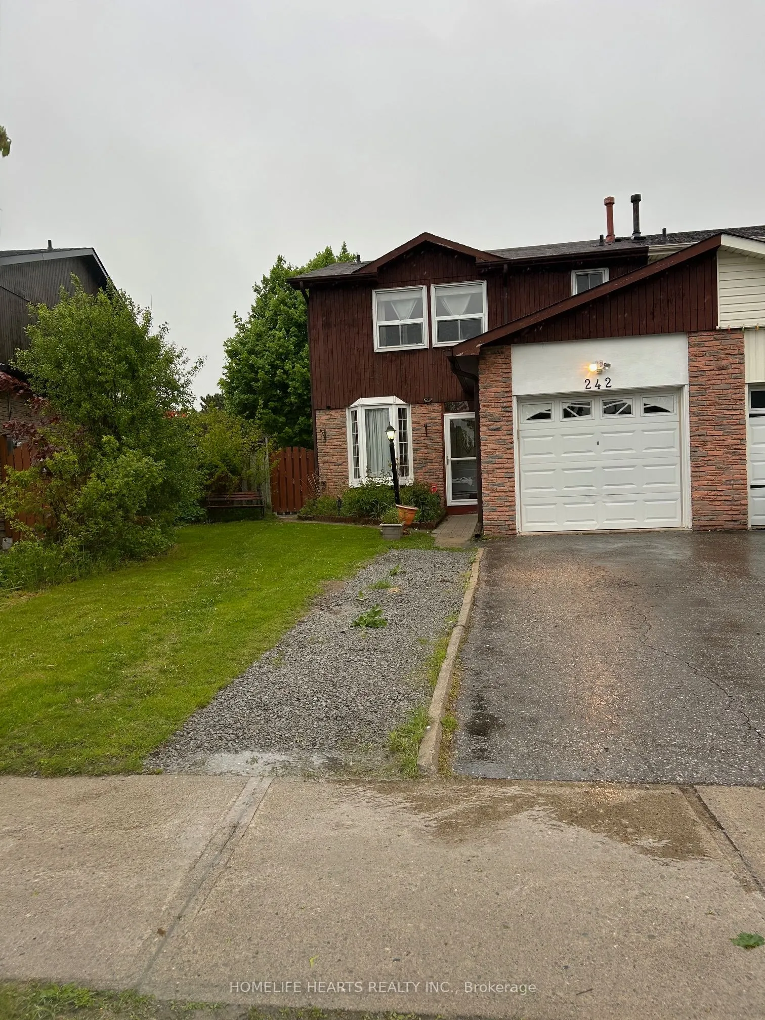 242 Braymore Boulevard