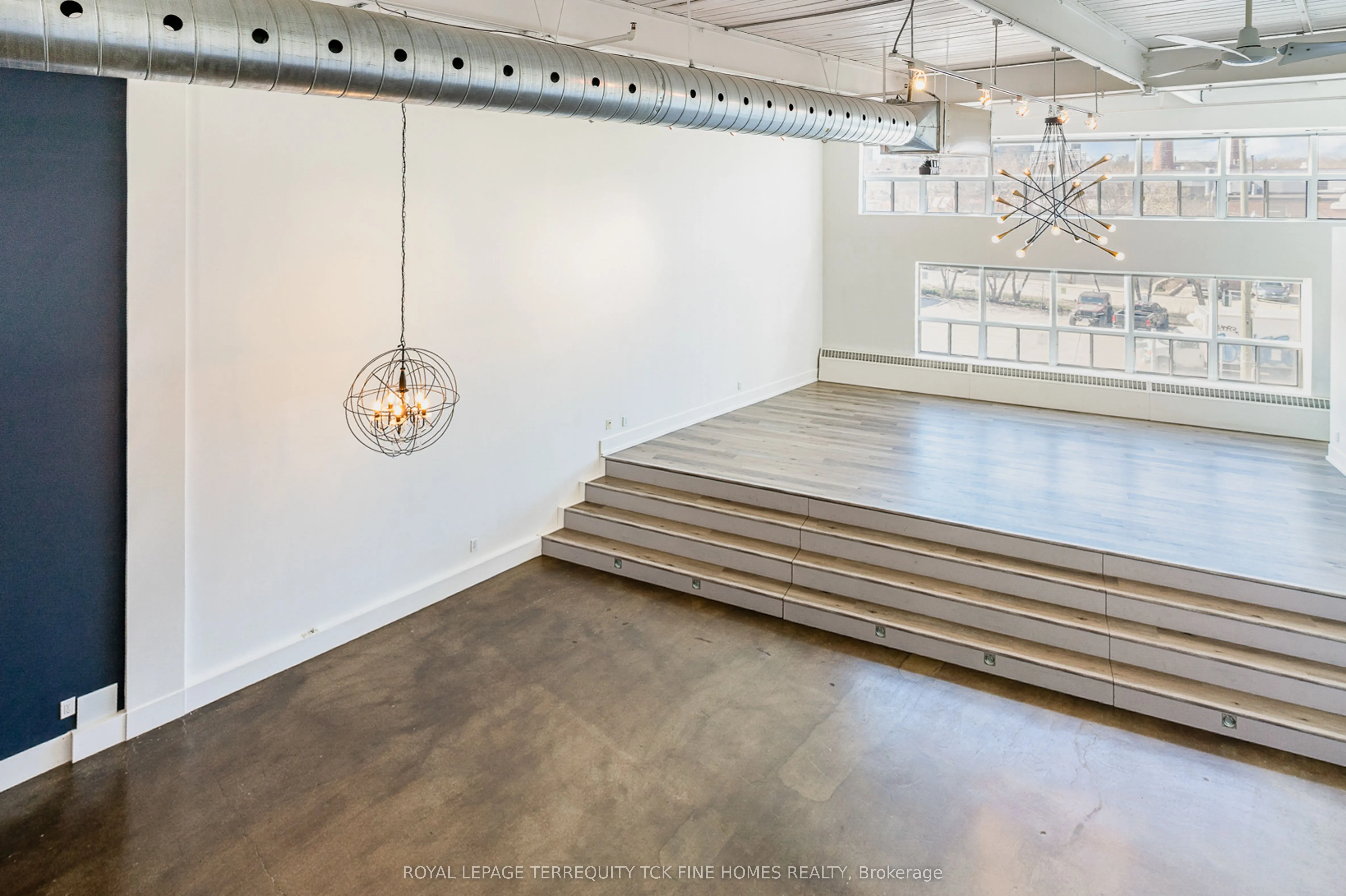 1173 Dundas Street E, #225