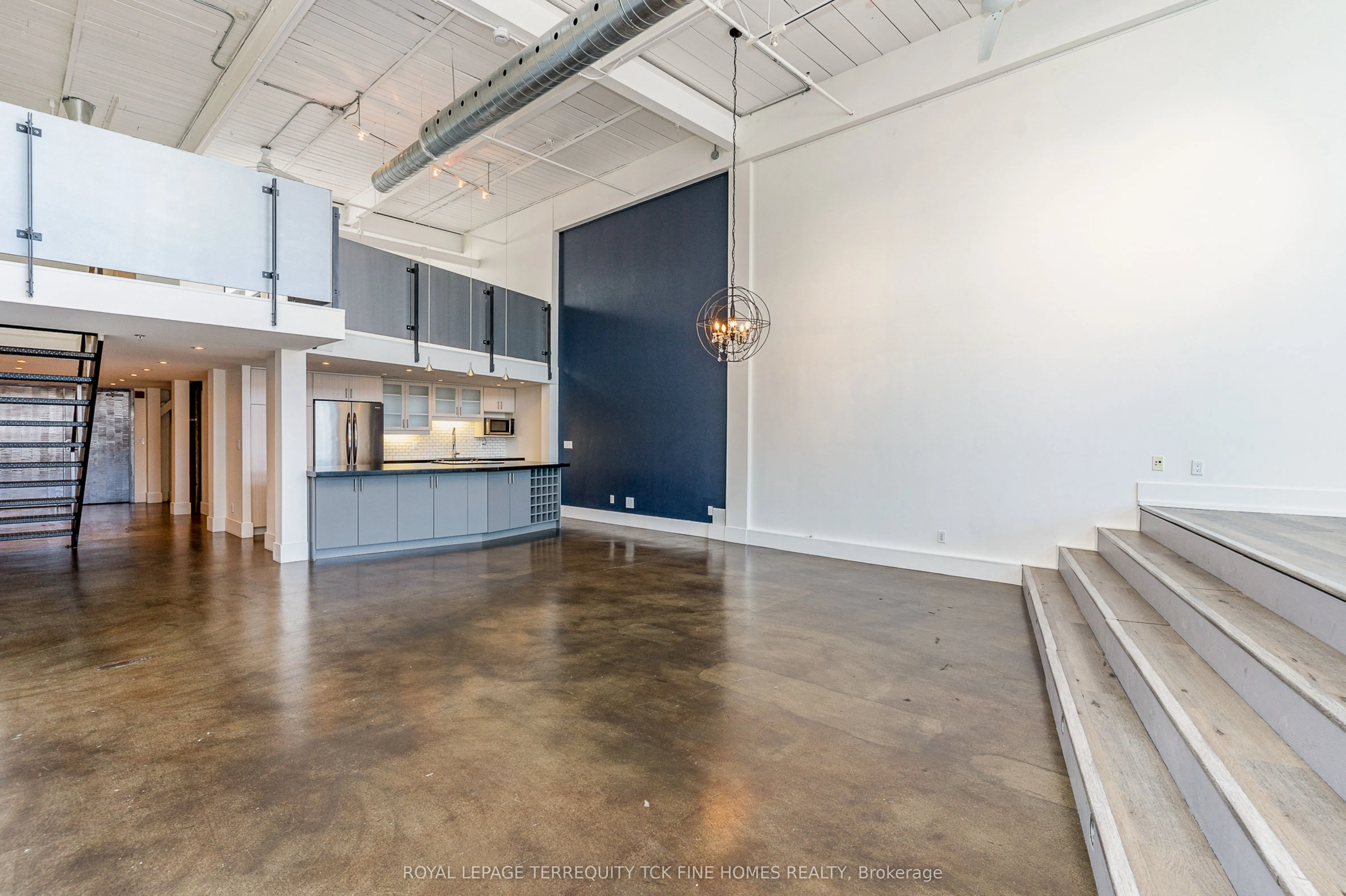 1173 Dundas Street E, #225