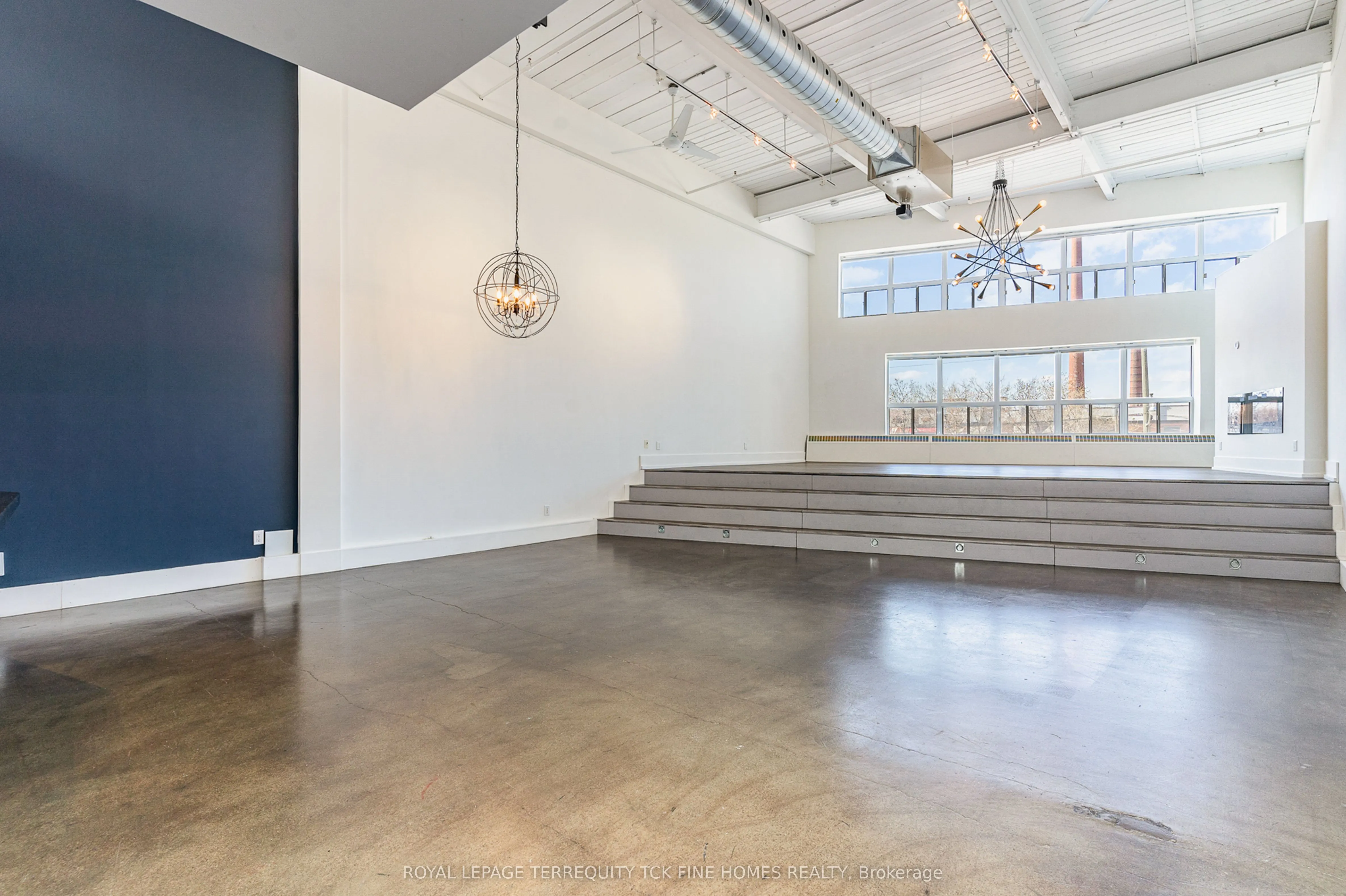 1173 Dundas Street E, #225