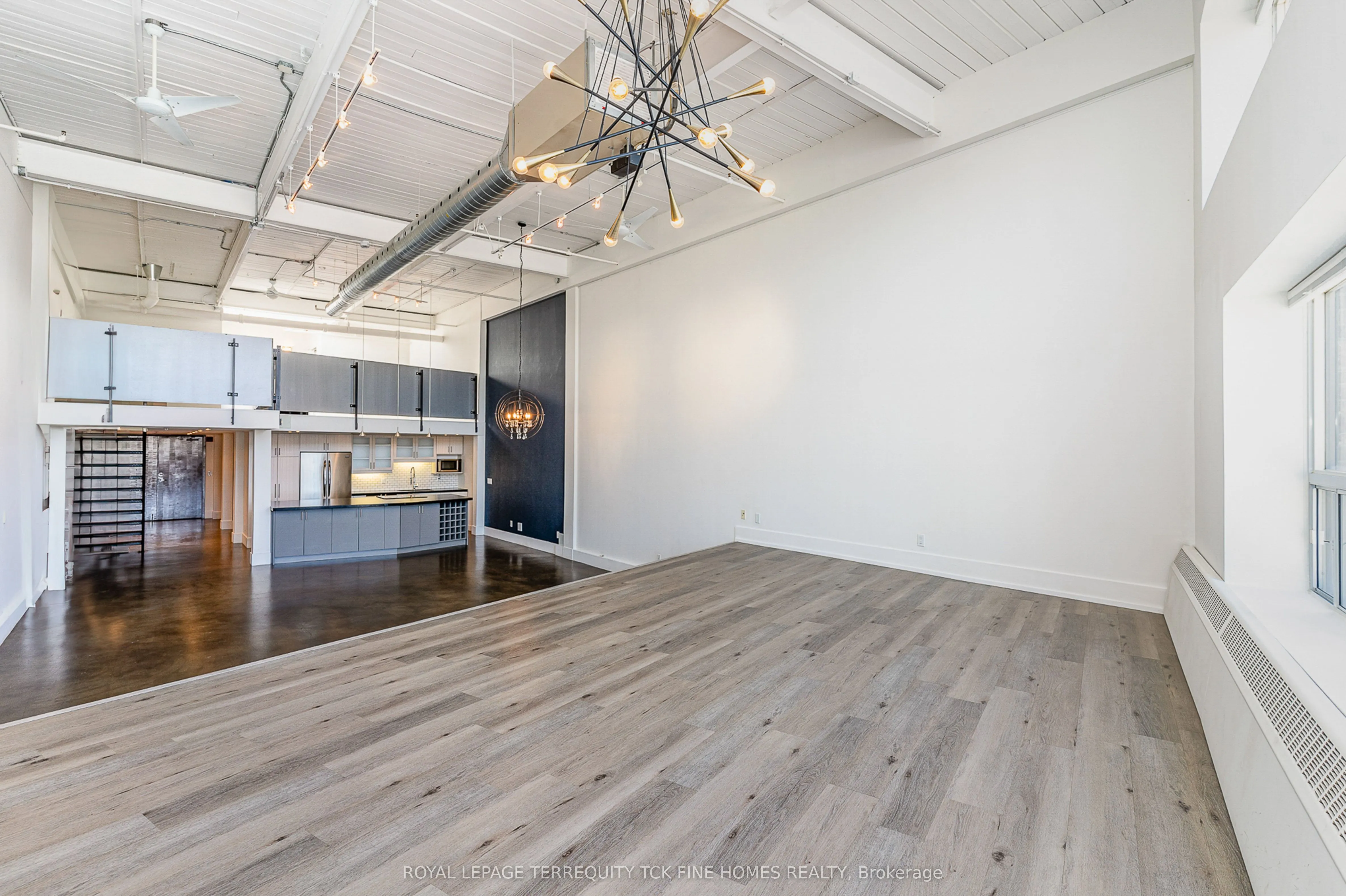 1173 Dundas Street E, #225