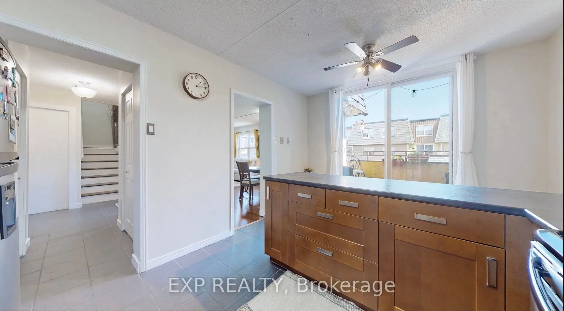 580 Mary Street E #214