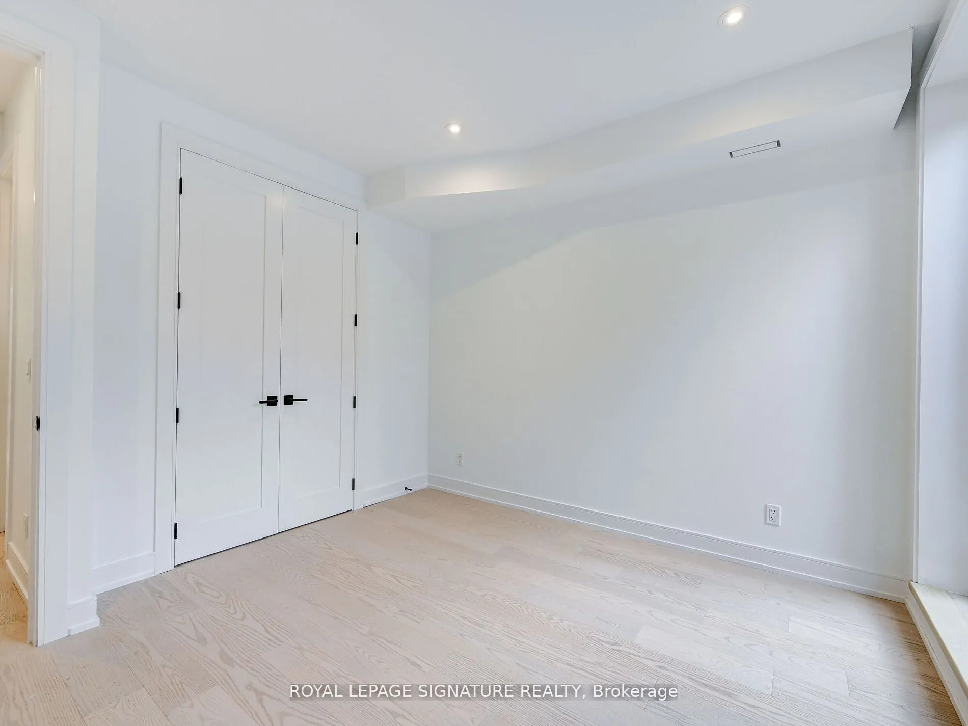 376 O'Connor Drive, #Bsmt