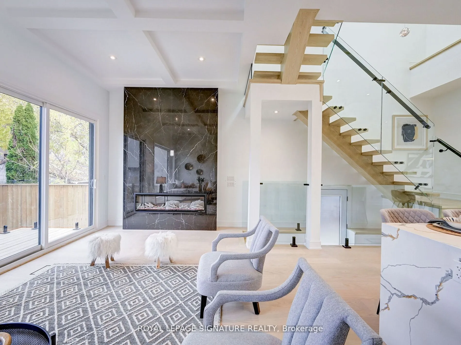 376 O'Connor Drive, #Upper