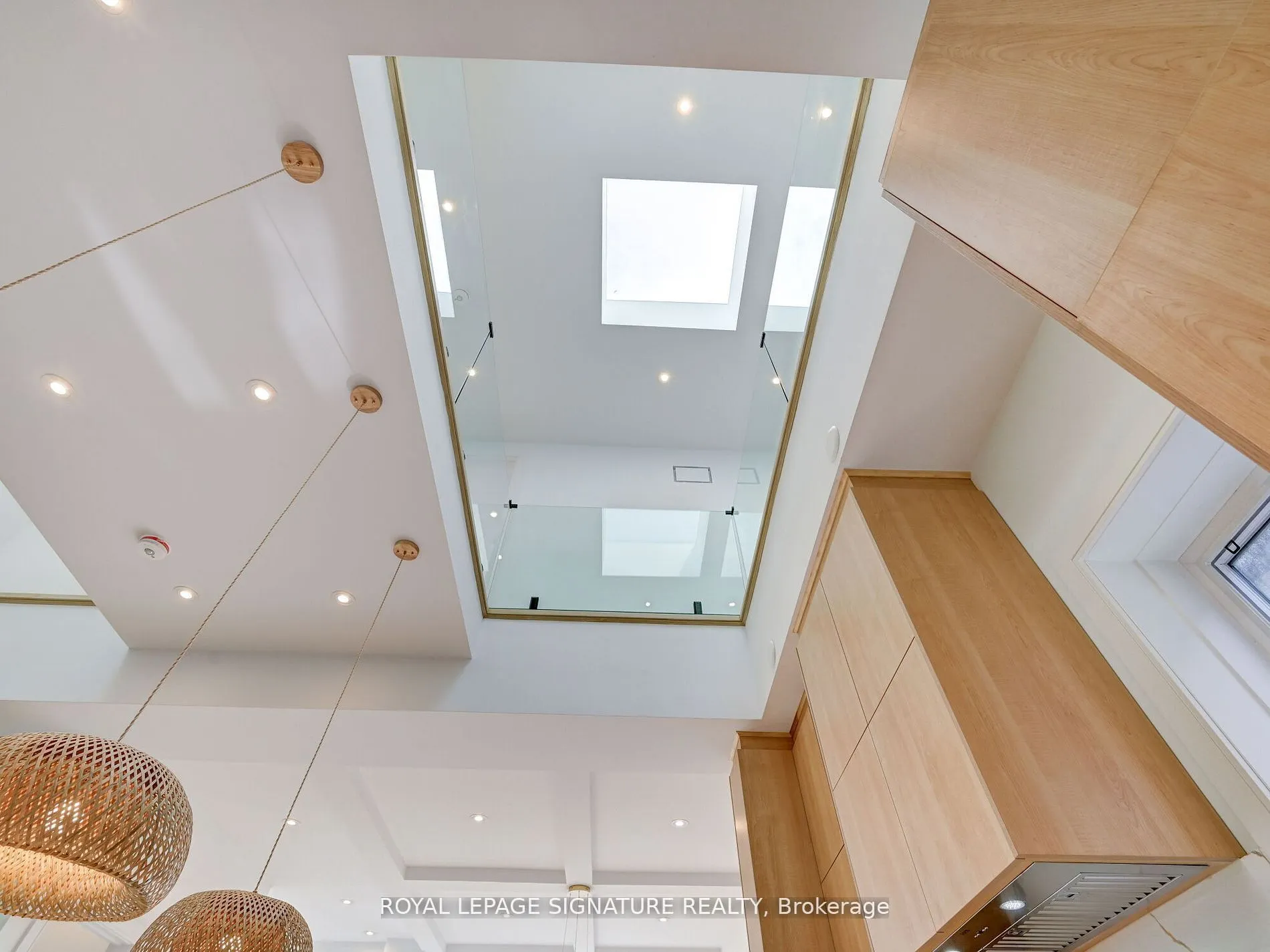 376 O'Connor Drive, #Upper