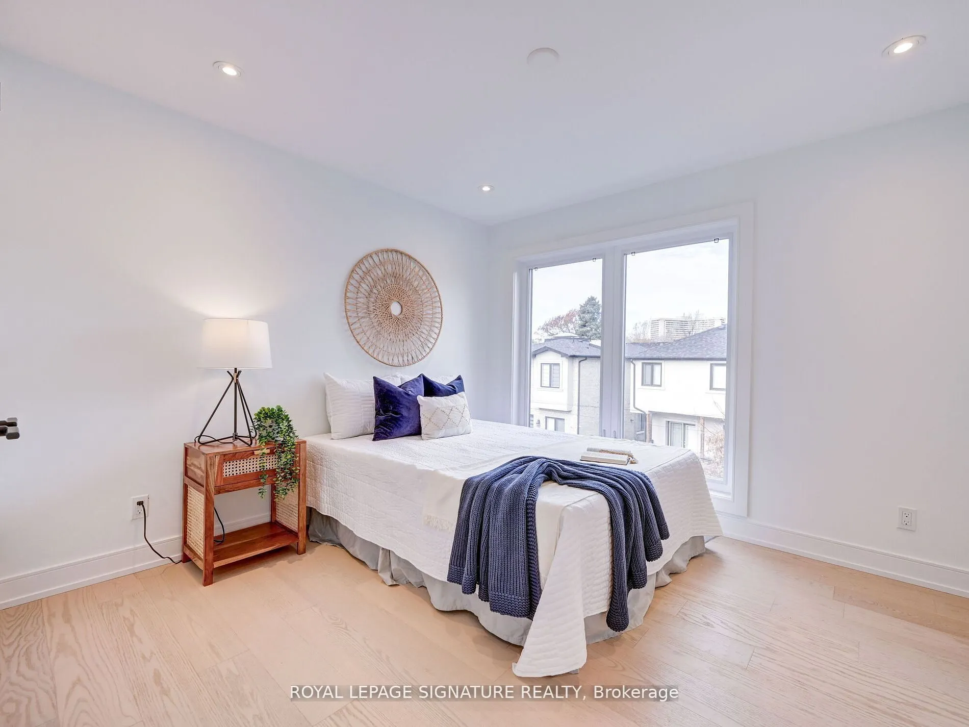 376 O'Connor Drive, #Upper