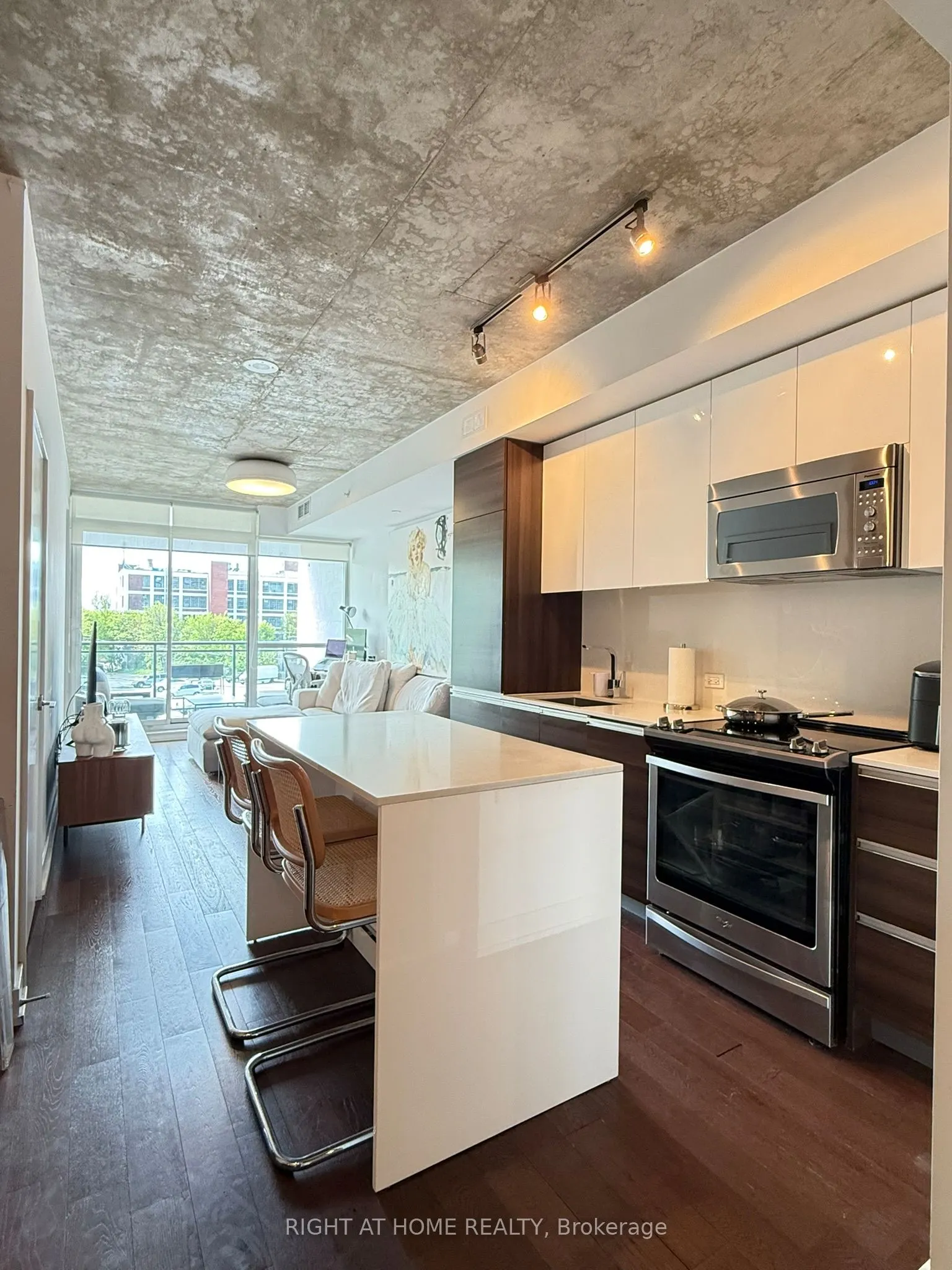 1238 Dundas Street E, #307