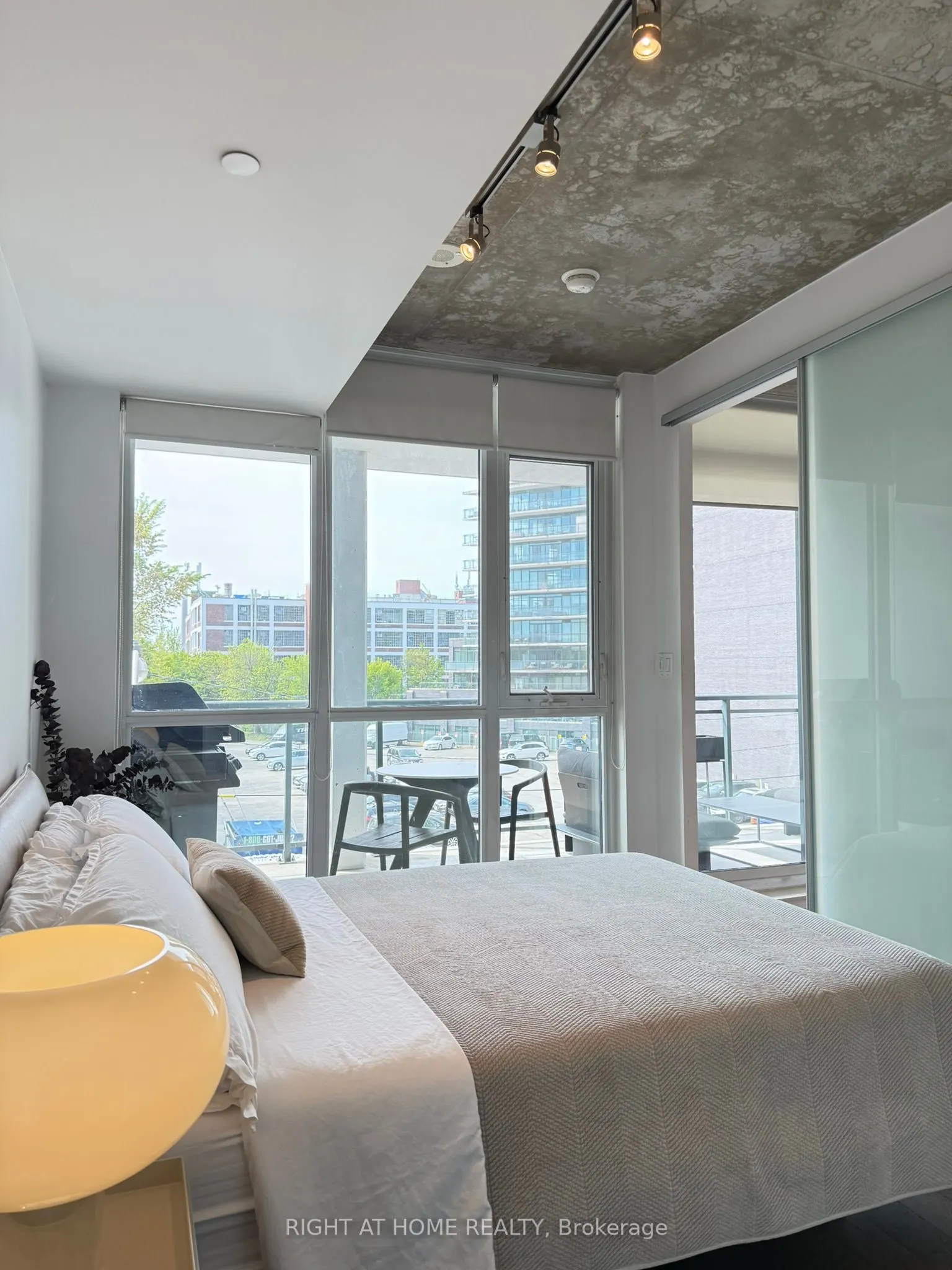 1238 Dundas Street E, #307