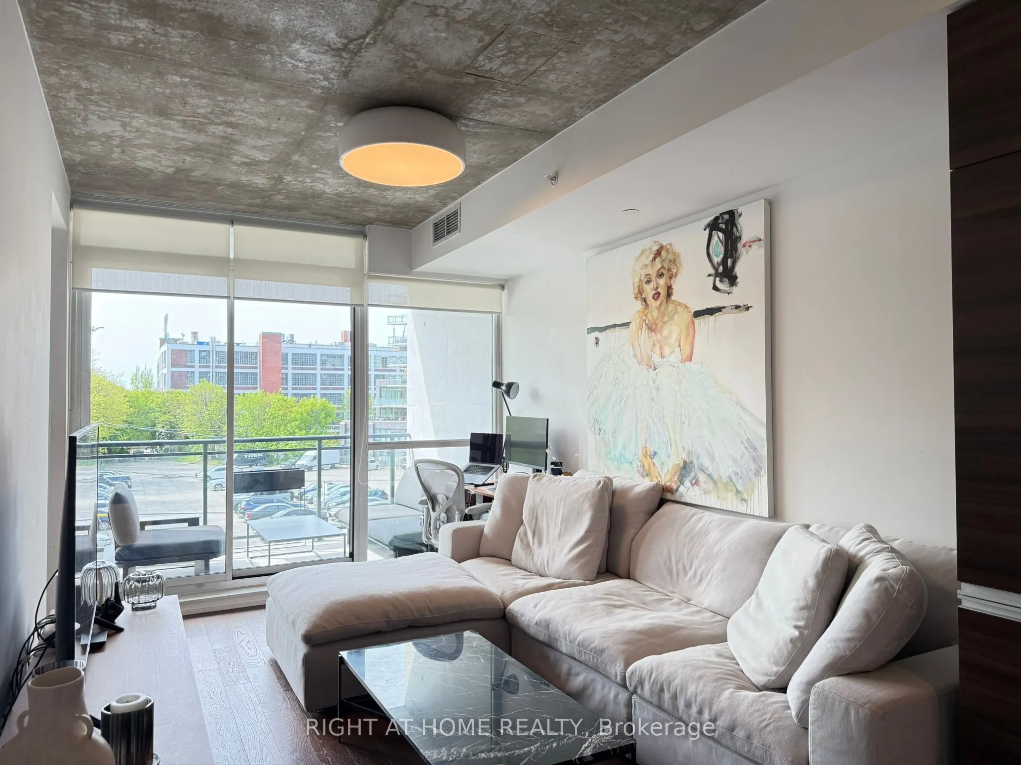 1238 Dundas Street E, #307