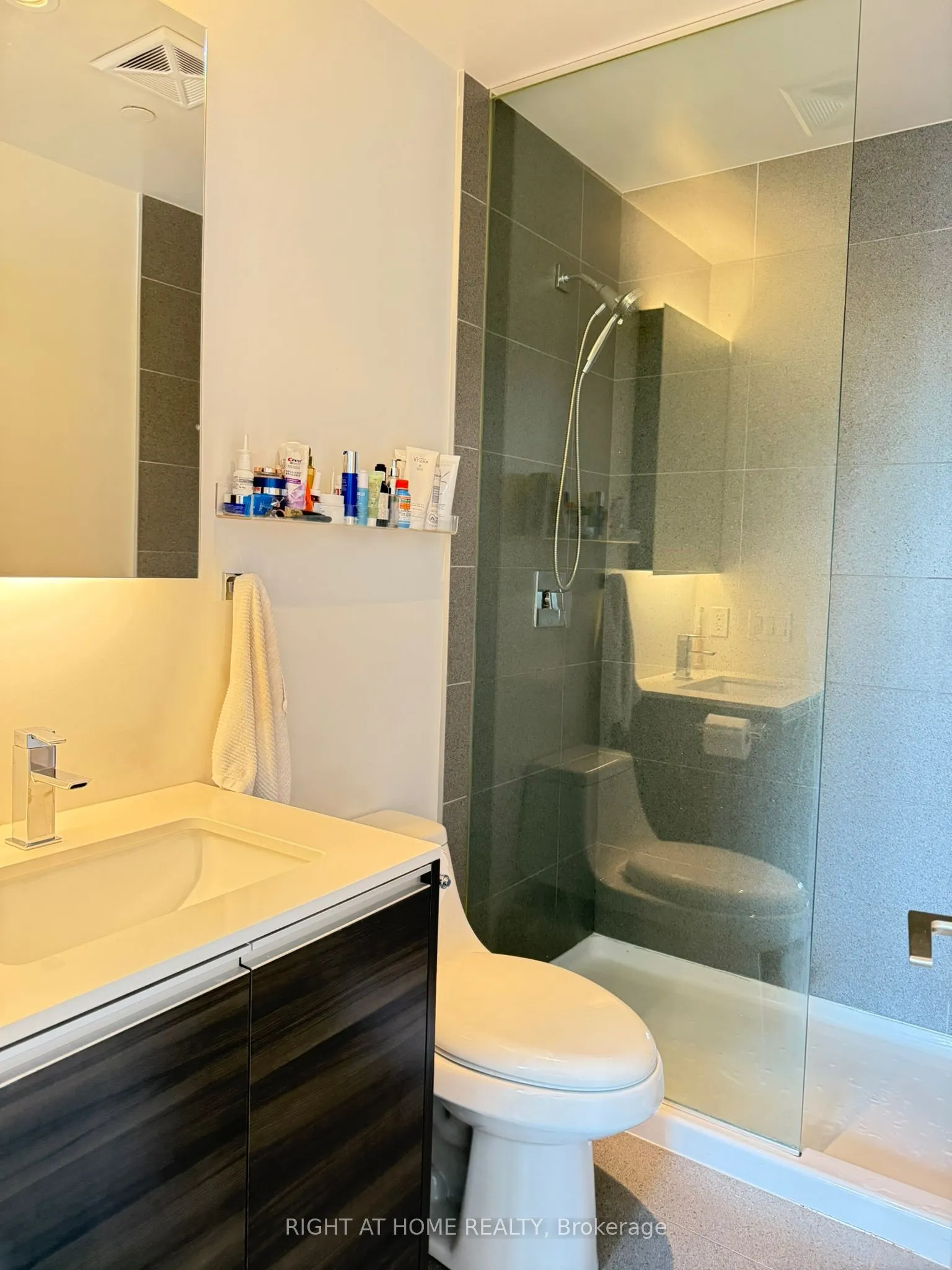 1238 Dundas Street E, #307