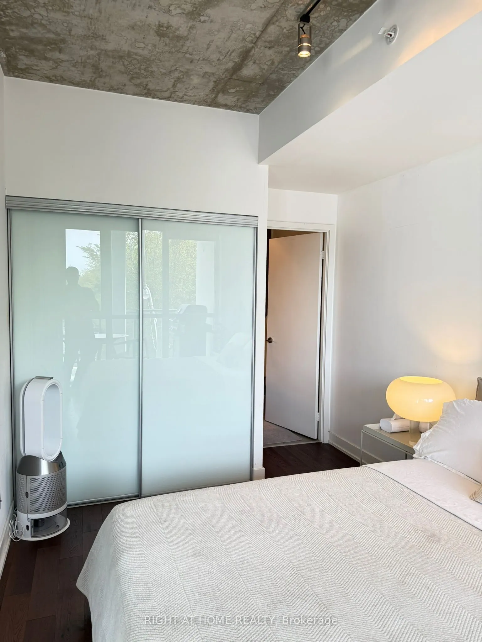1238 Dundas Street E, #307