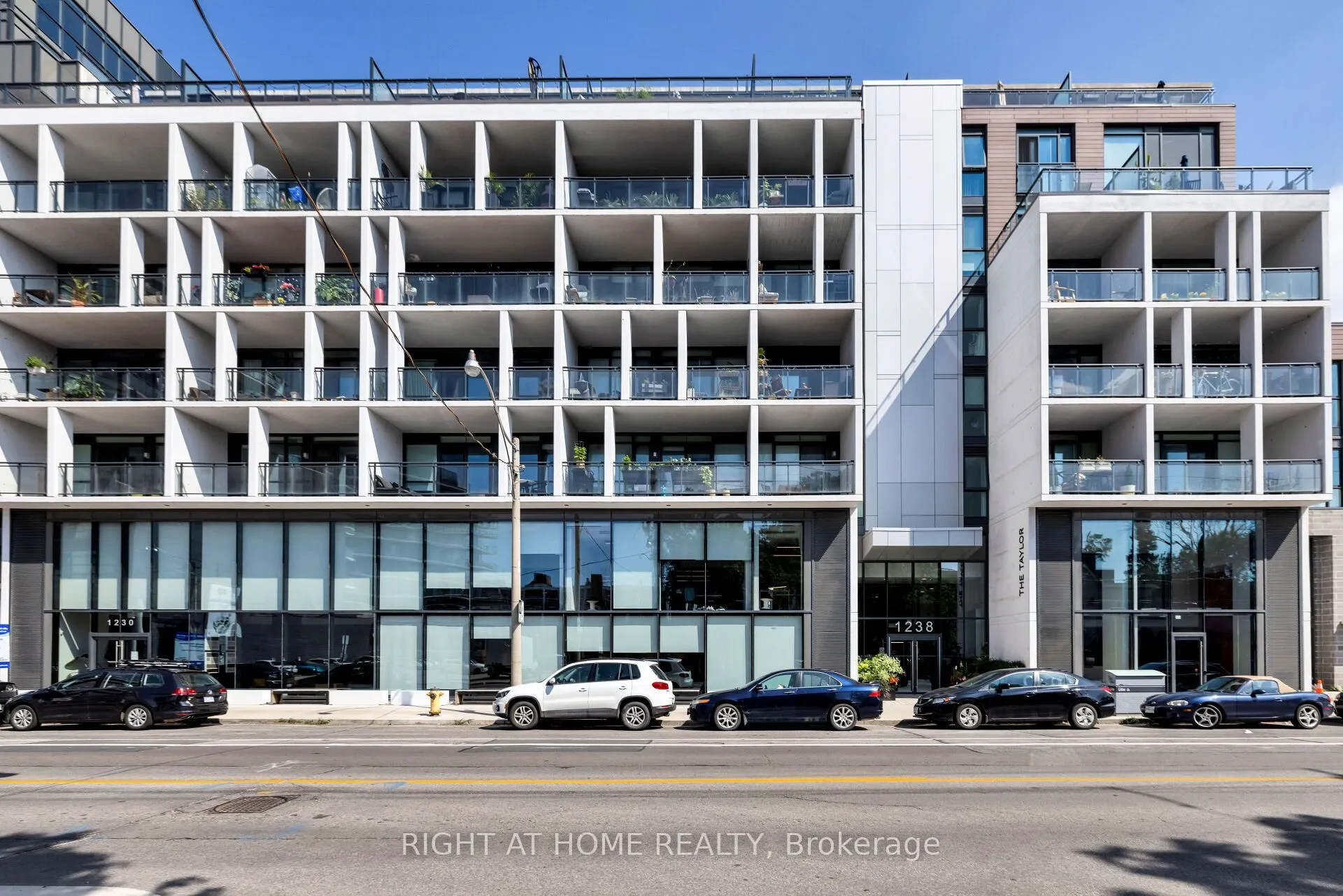 1238 Dundas Street E, #307