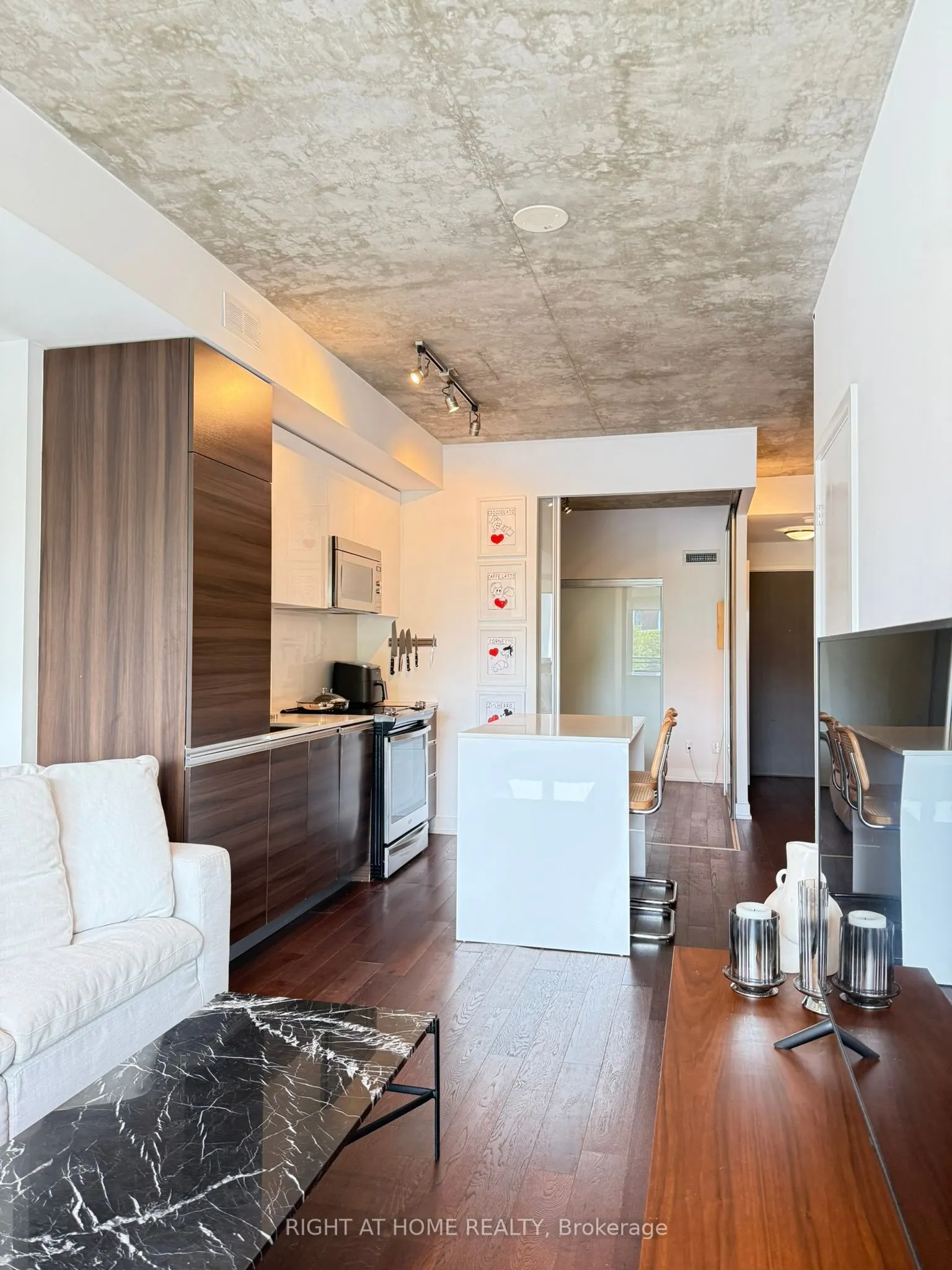 1238 Dundas Street E, #307