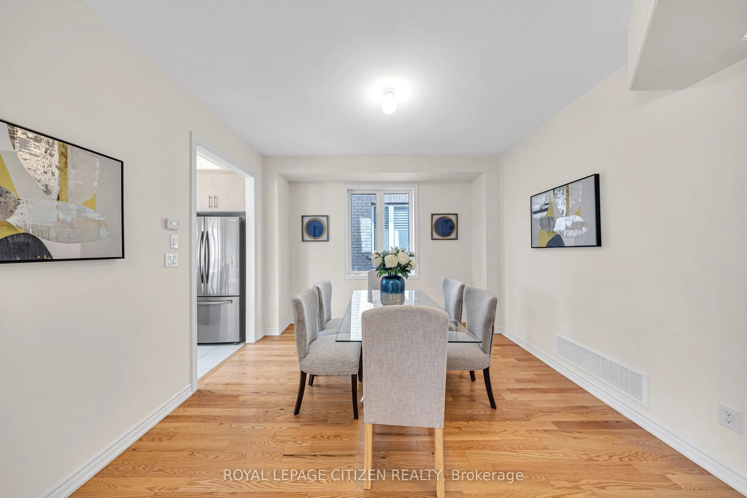 11 Northglen Boulevard