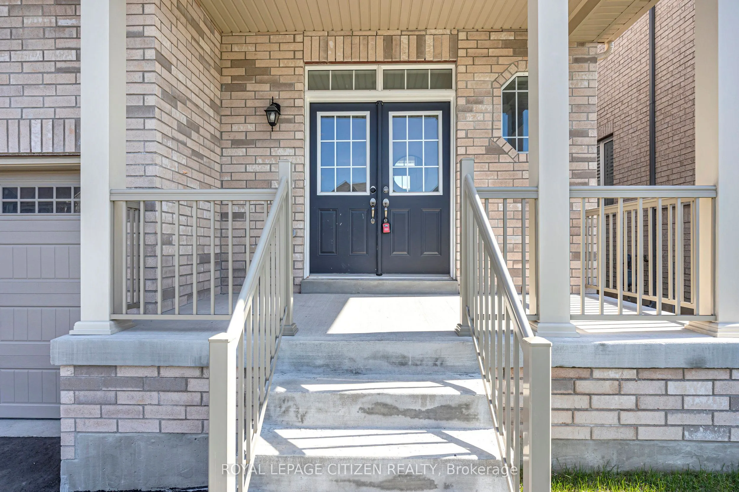 11 Northglen Boulevard