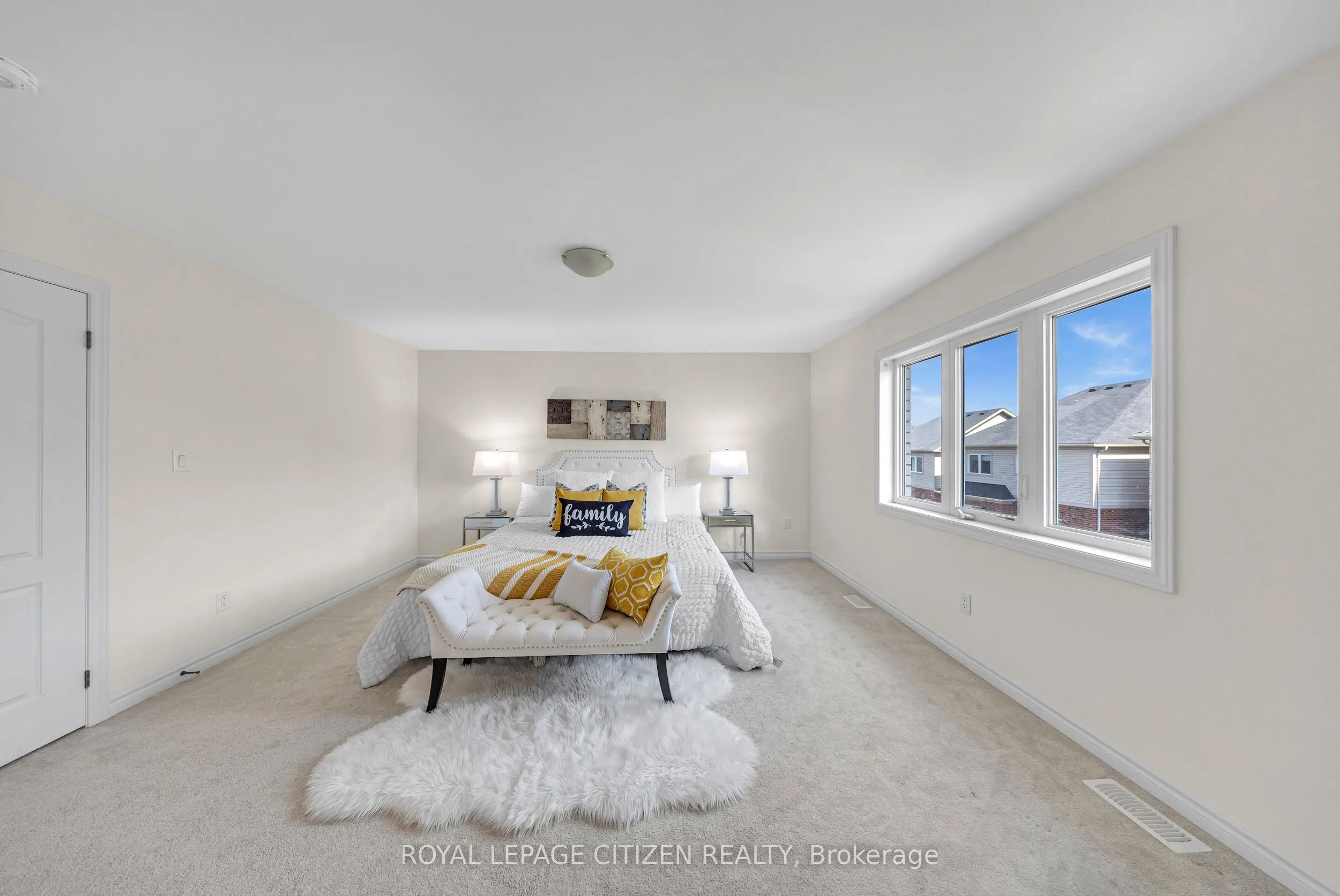 11 Northglen Boulevard