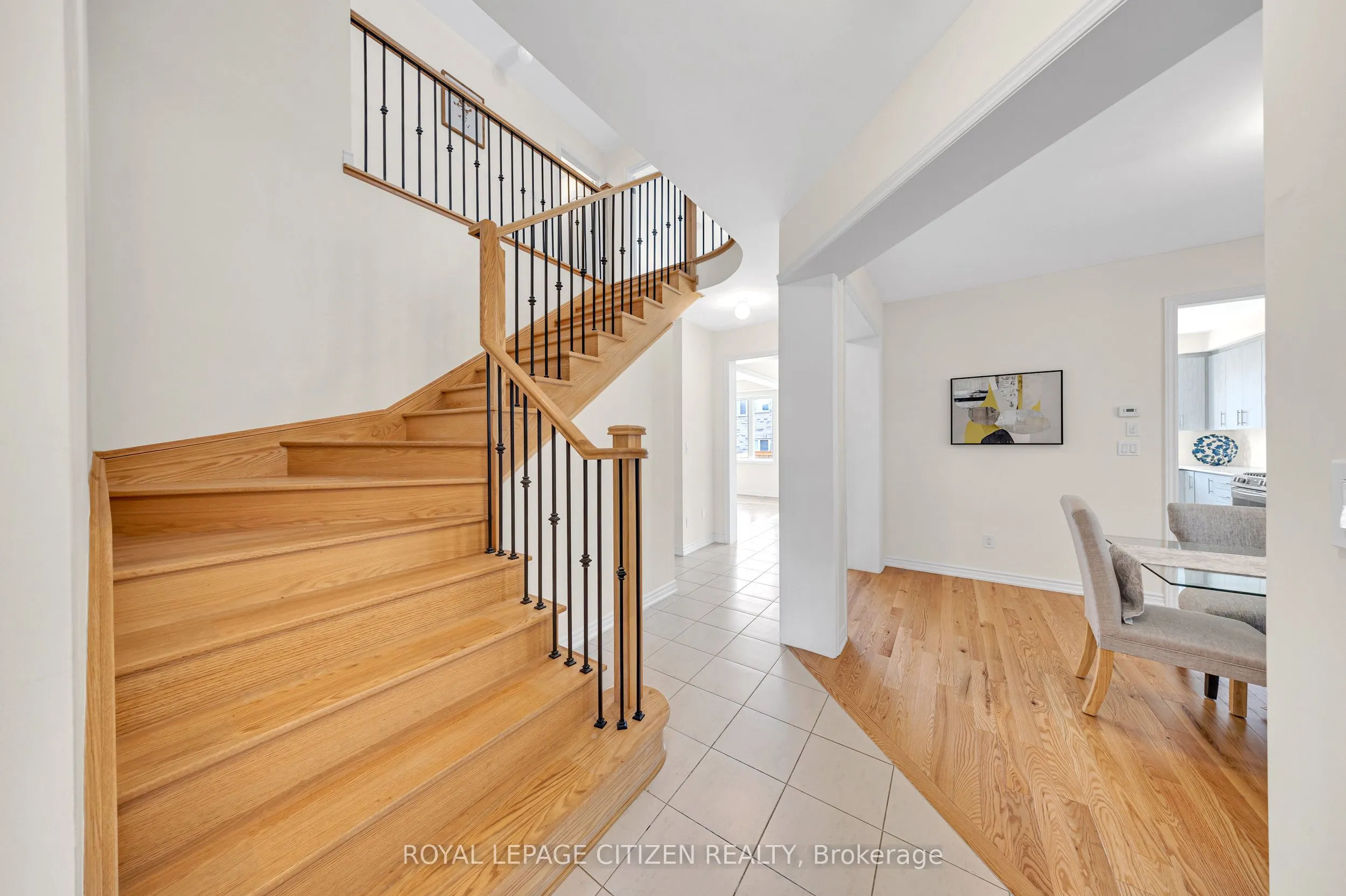 11 Northglen Boulevard