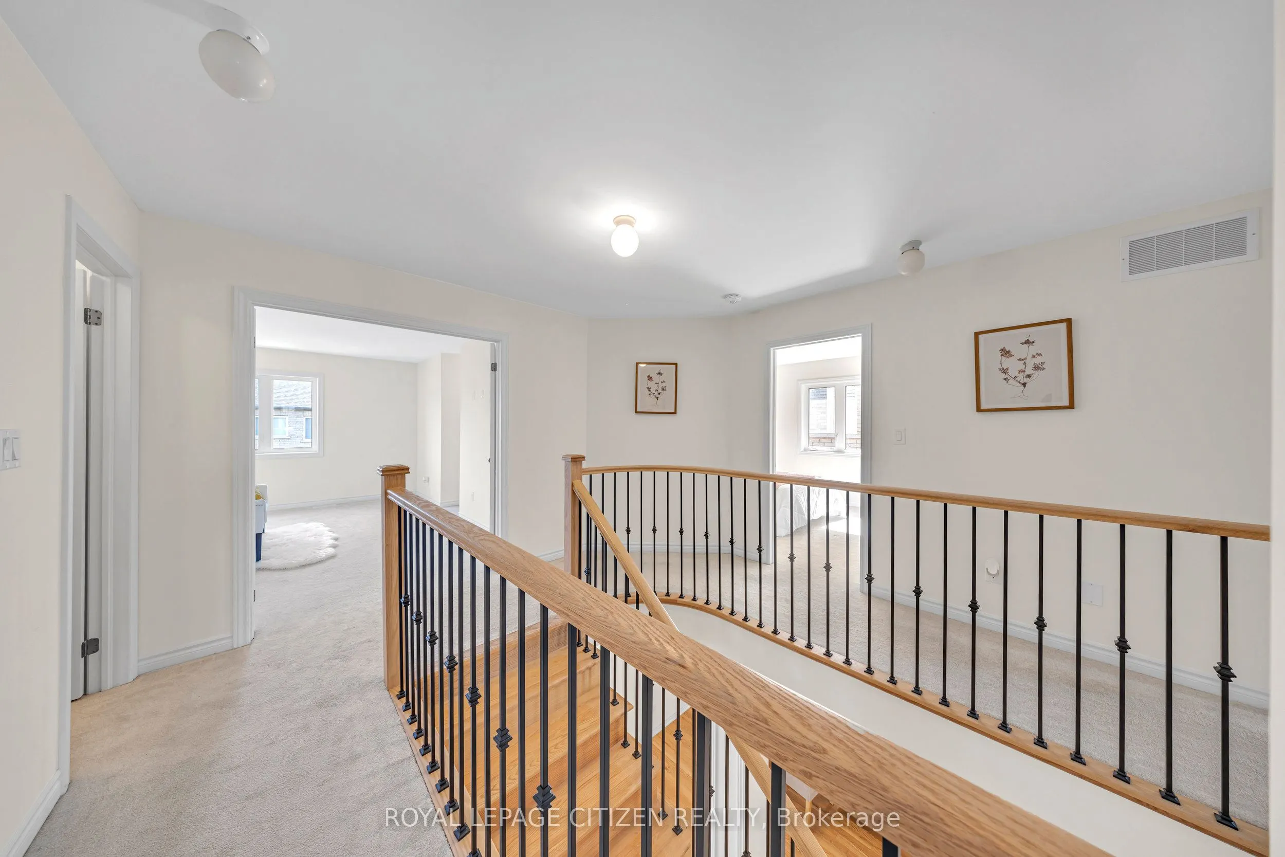 11 Northglen Boulevard
