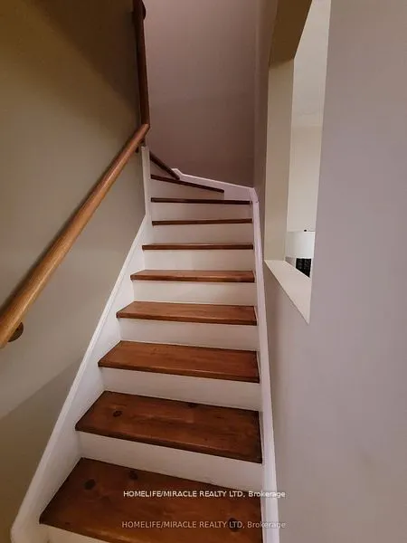 22 Exchequer Place, #25