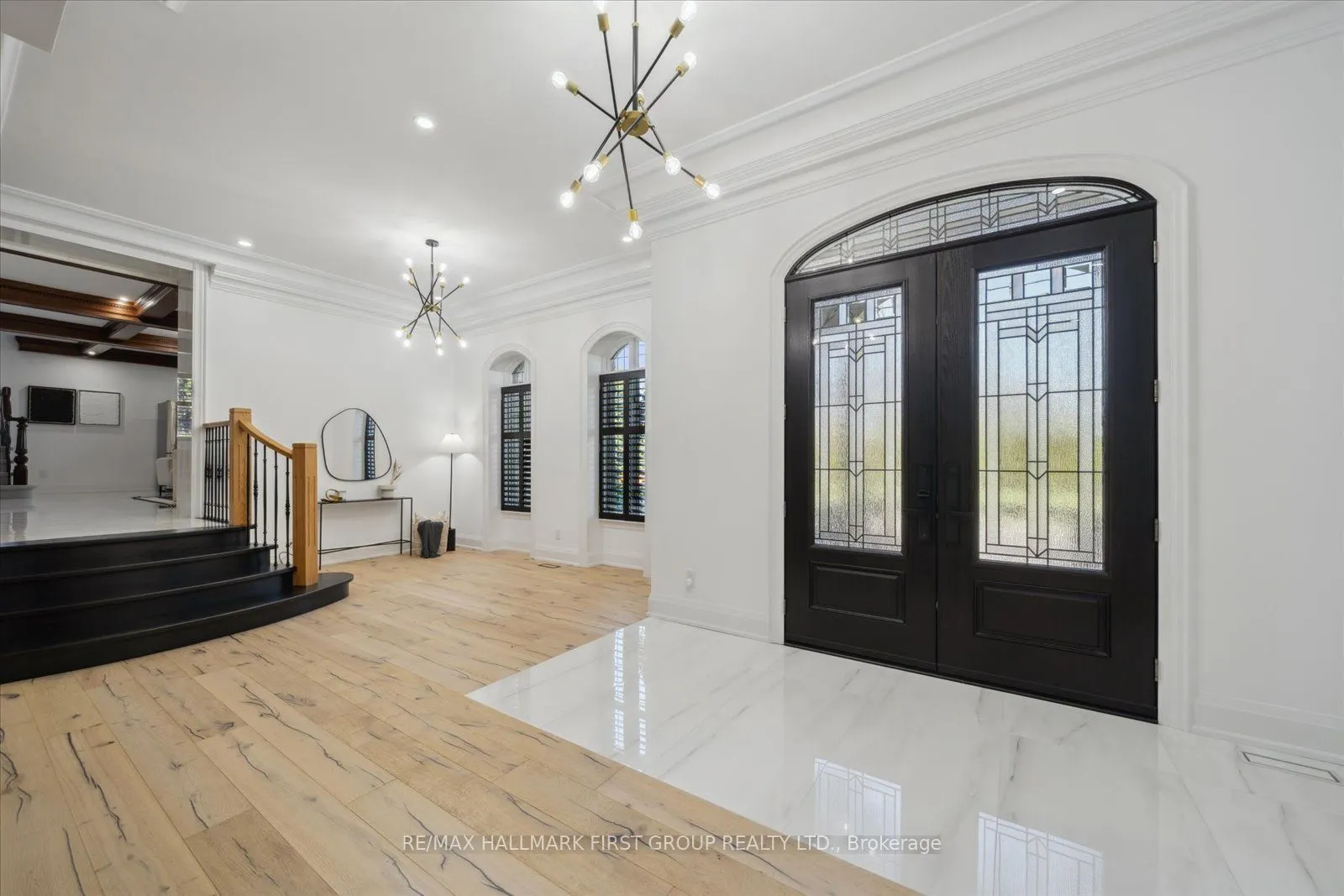 134 Front Street E
