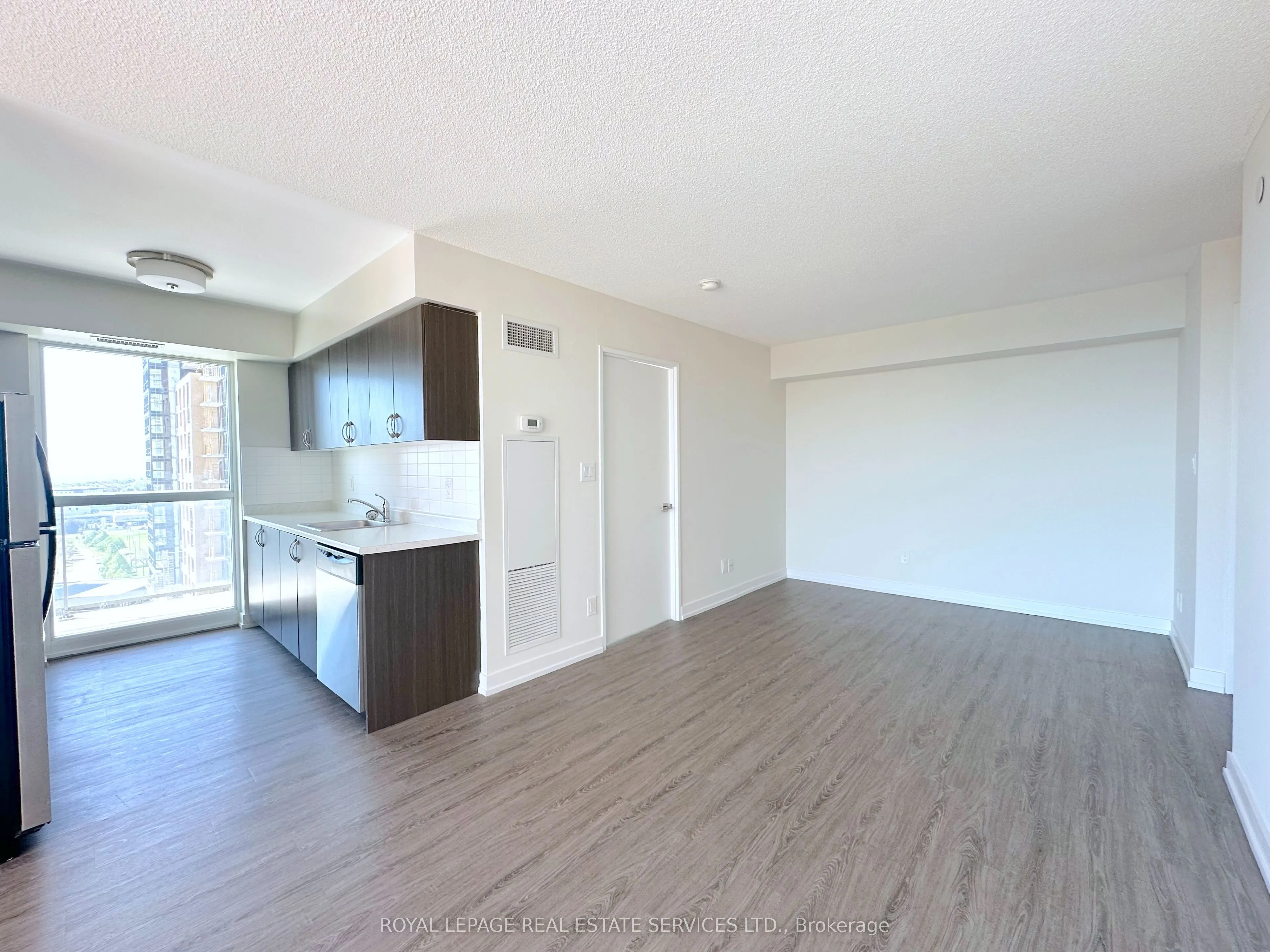 73 Bayly Street W, #1708
