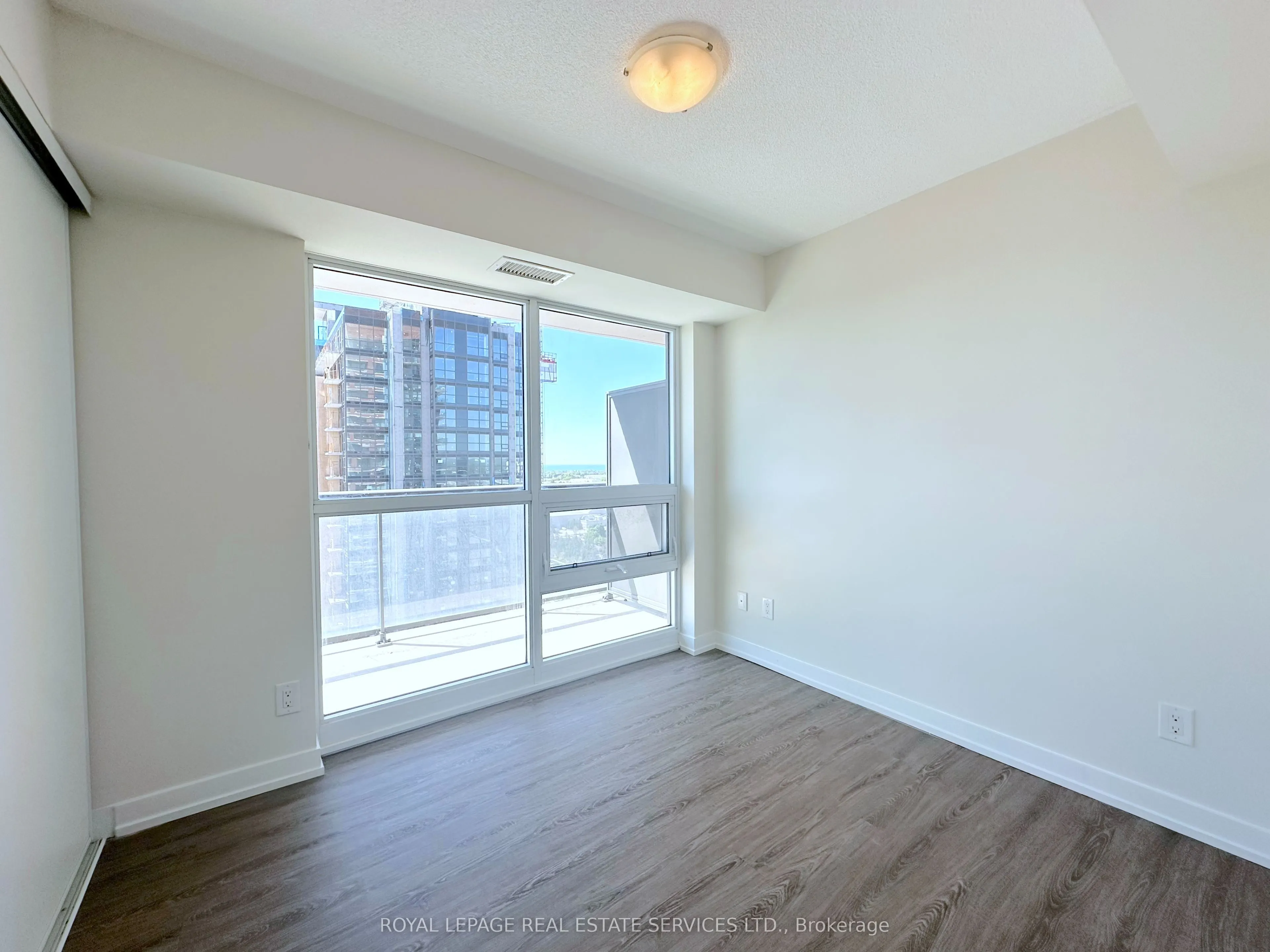 73 Bayly Street W, #1708