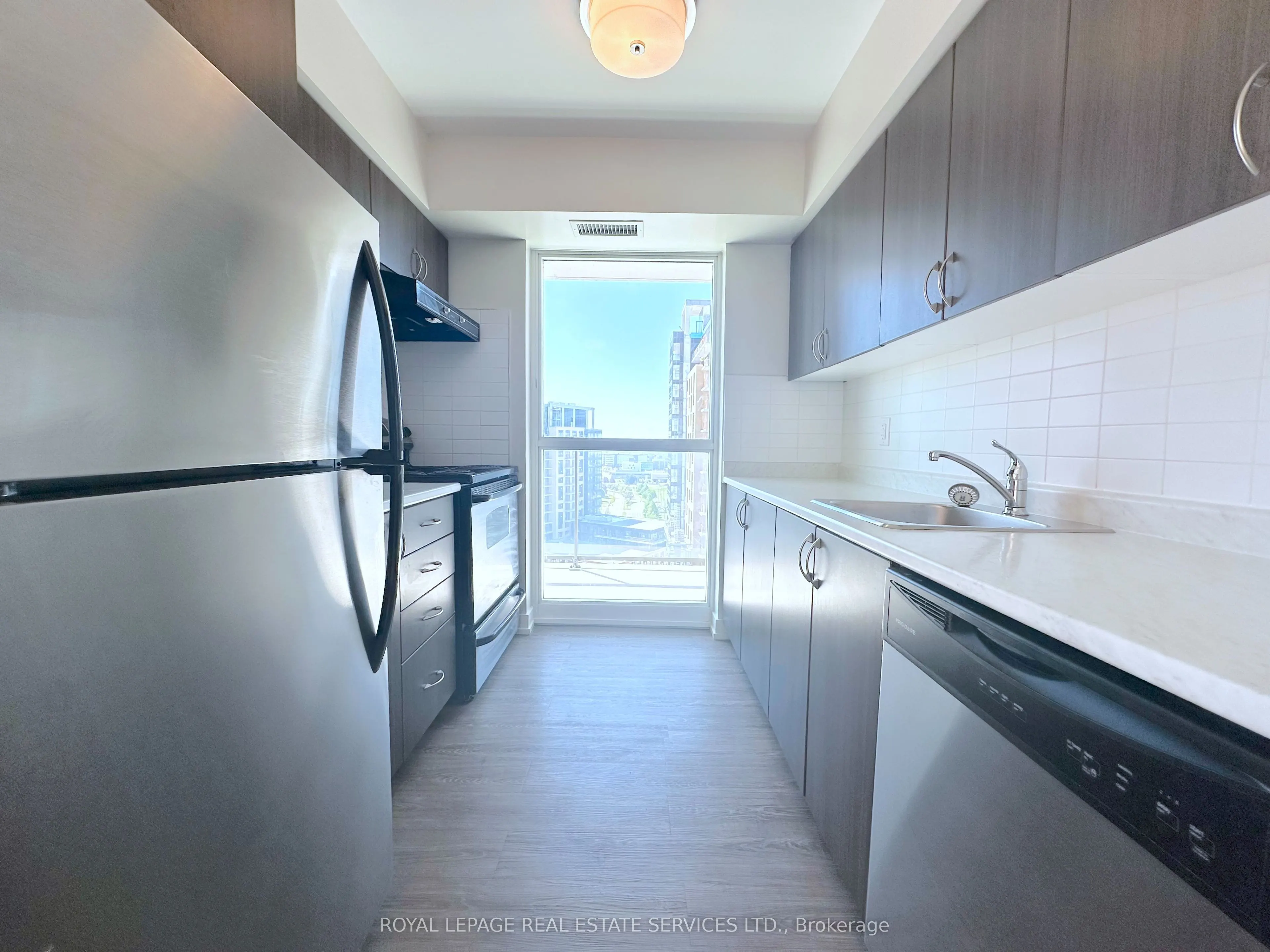 73 Bayly Street W, #1708