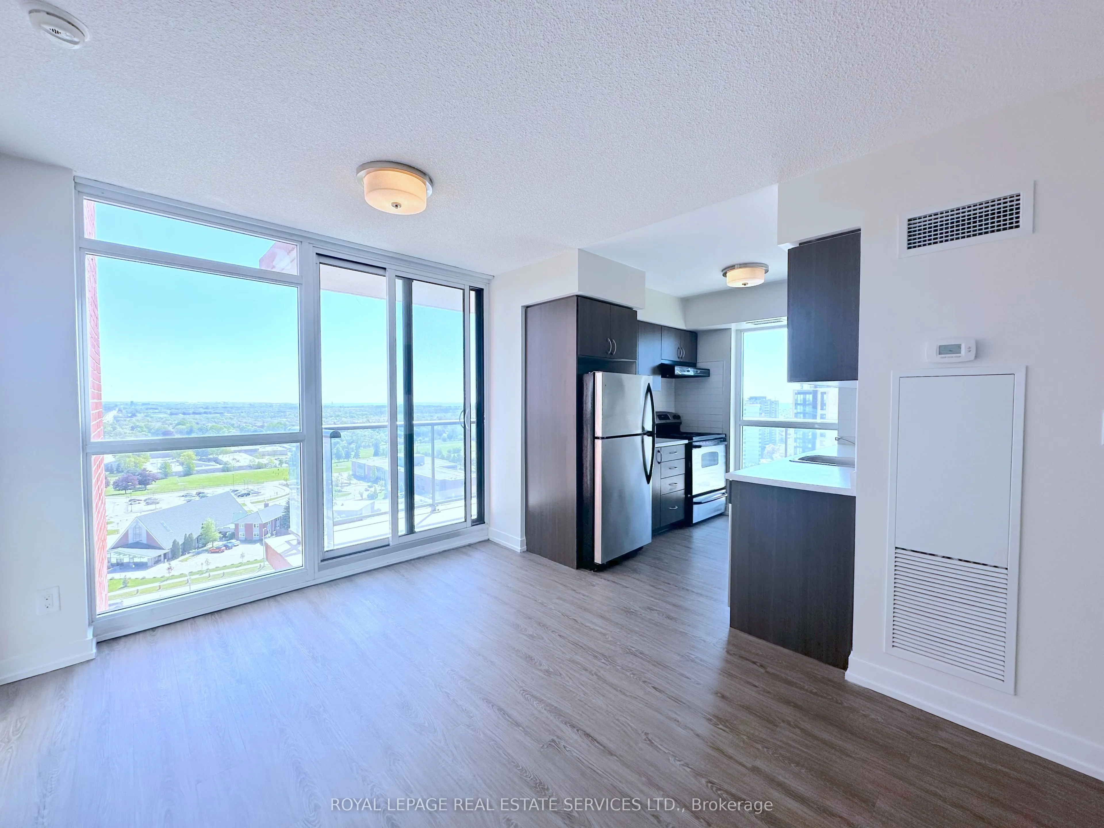 73 Bayly Street W, #1708