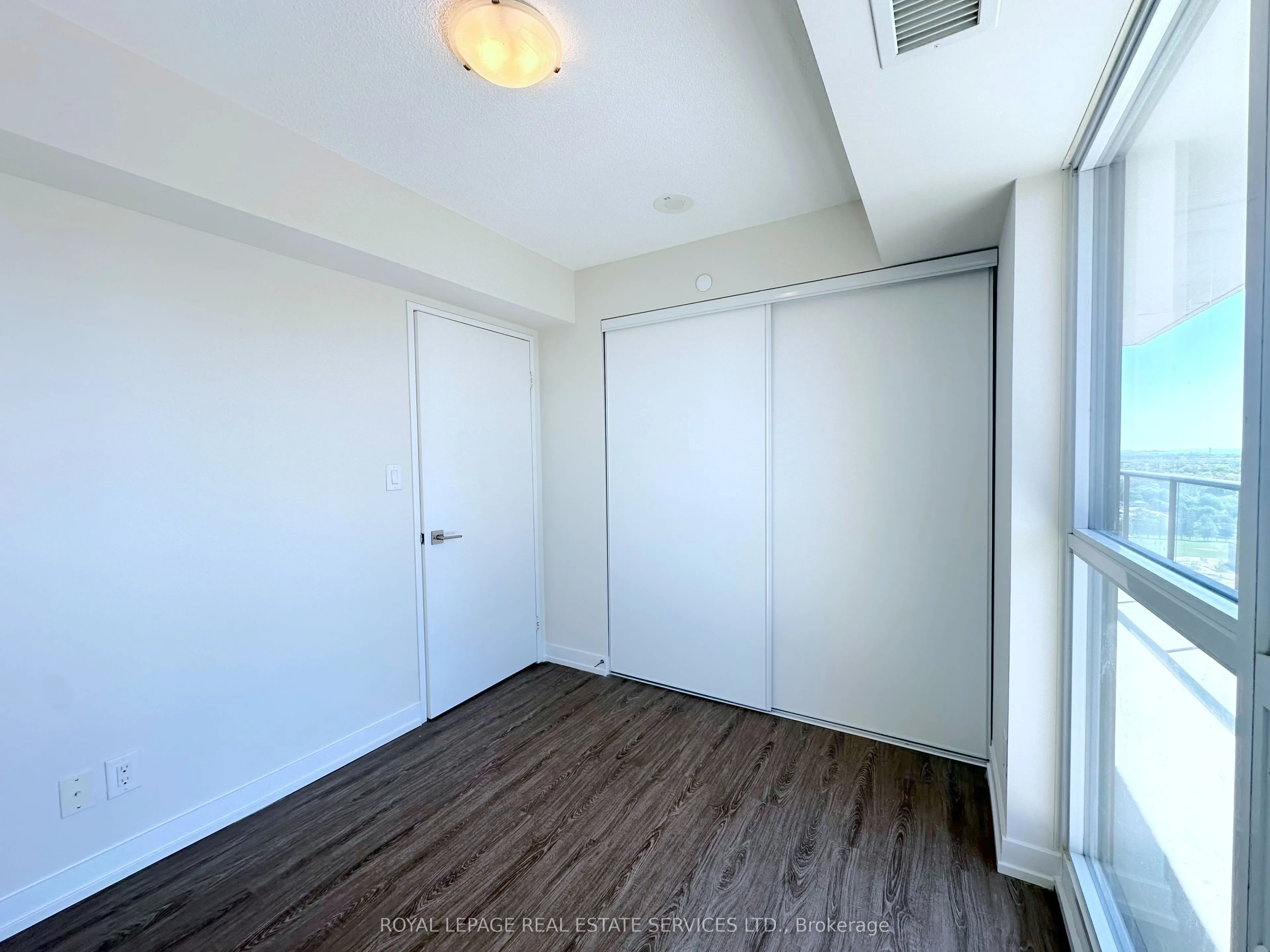 73 Bayly Street W, #1708