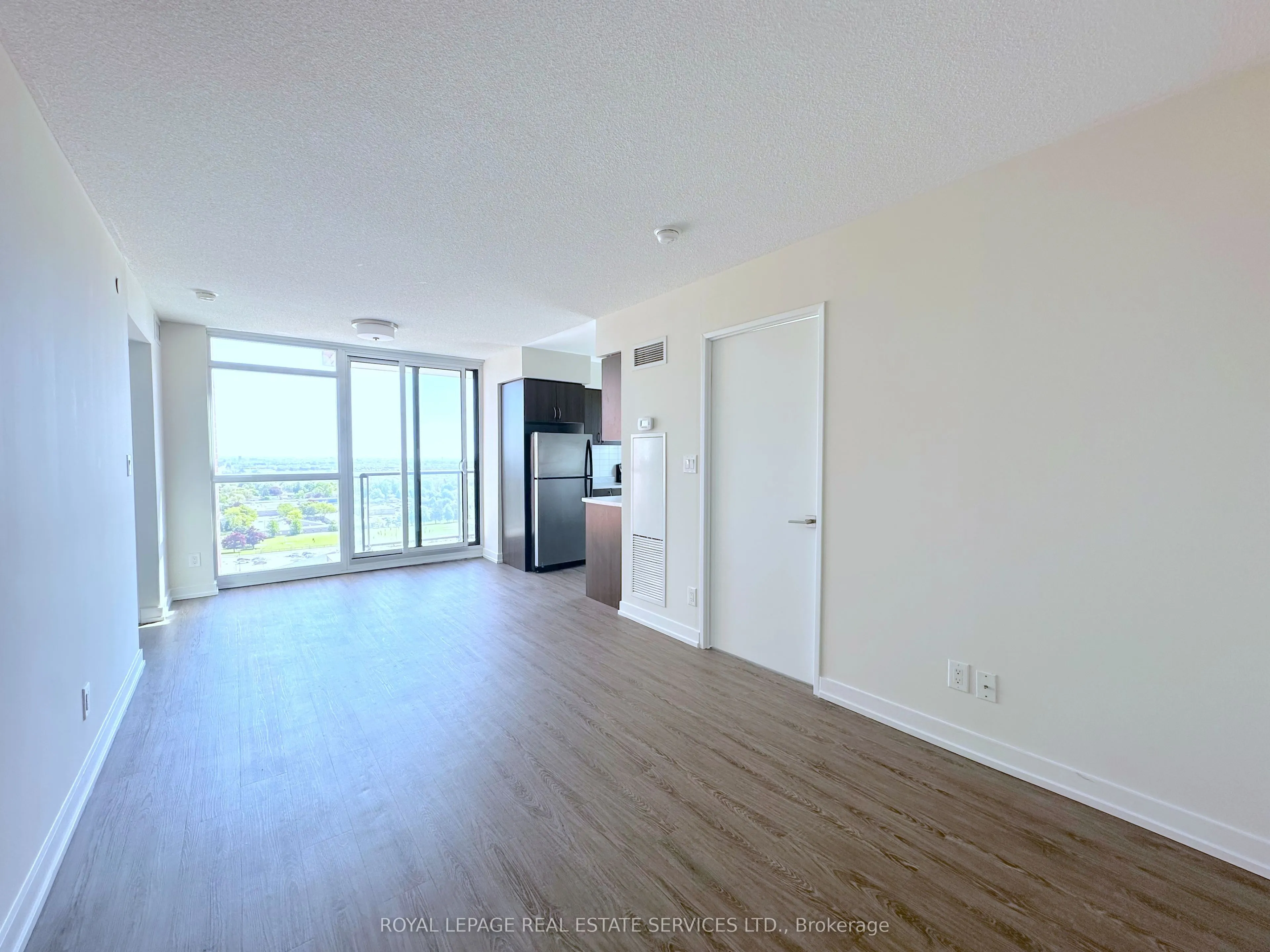 73 Bayly Street W, #1708