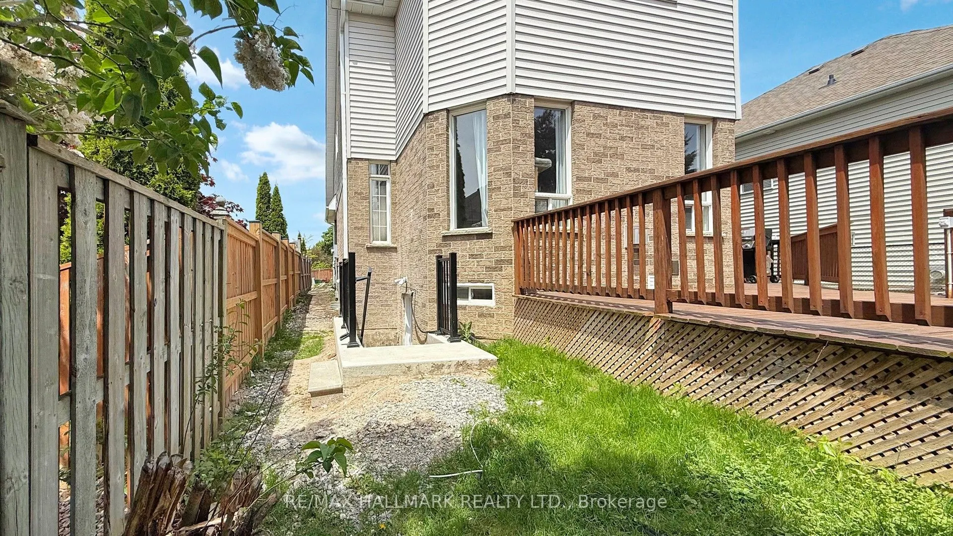 1035 Beatrice Street E, #Bsmt