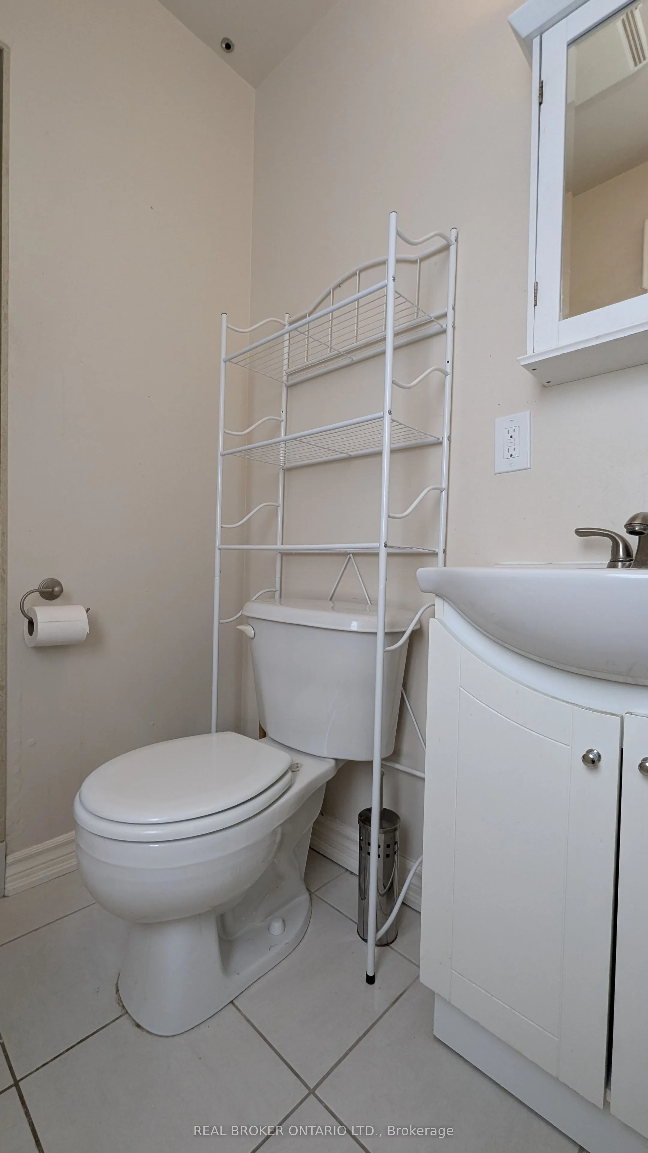 1188 Woodbine Avenue, #B