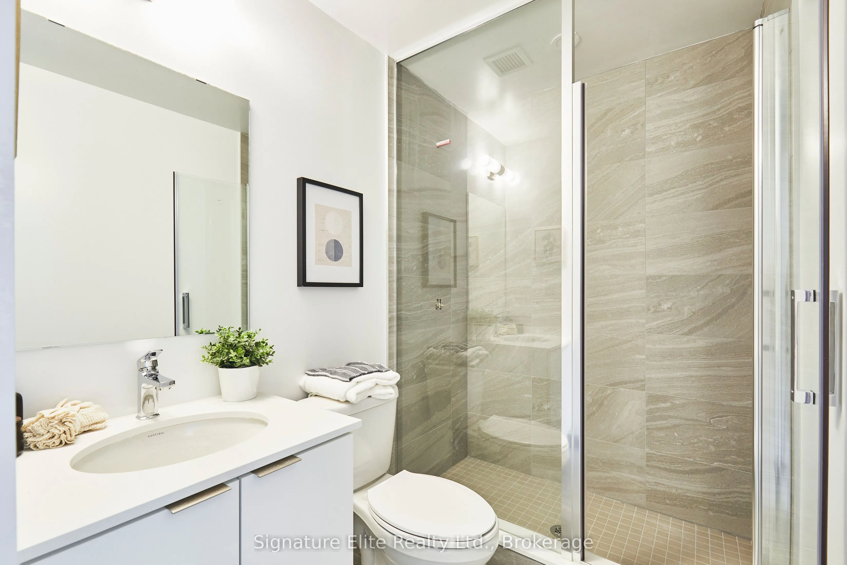 4569 Kingston Road, #102