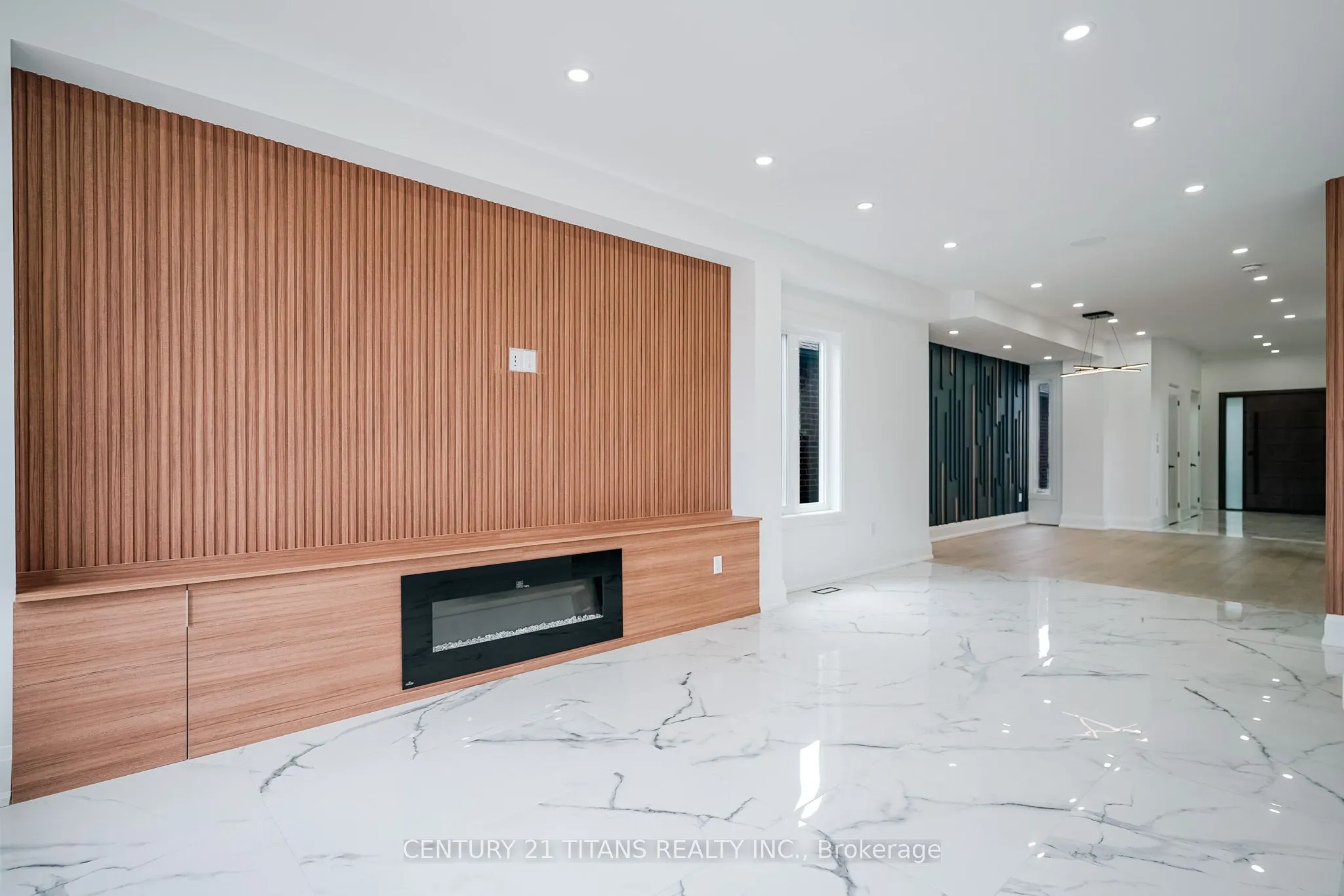 83 Kalmar Avenue